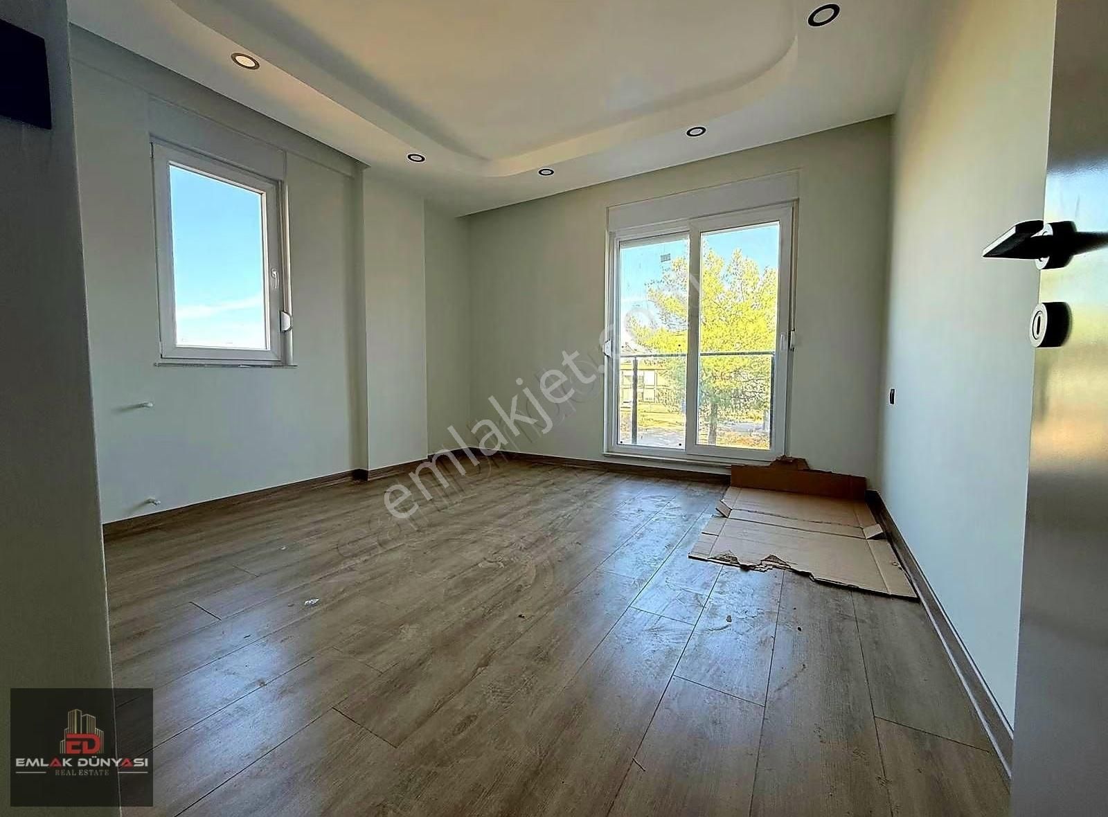 Aydoğmuşta Sıfır Satılık 3+1 140 Mt2 Geniş Arakat Daire - Görsel 23