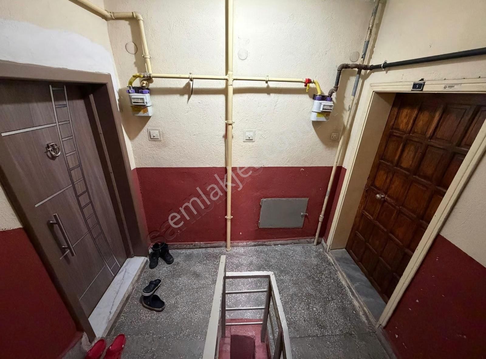 İstanbul Caddesi Katlı Otopark Karşısında Bakımlı 3+1 Daire - Görsel 9