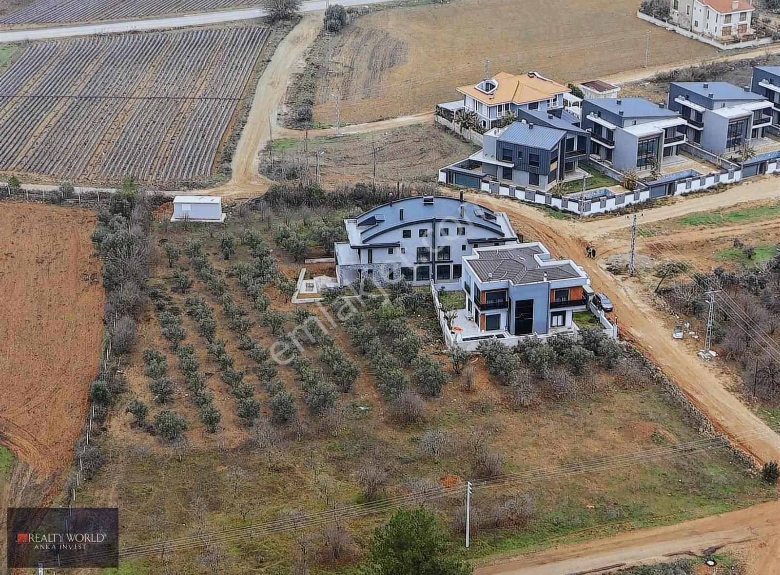 Döşemealtı Düzlerçamı'ında Ormana Yakın Satılık Lüks Villa - Görsel 6