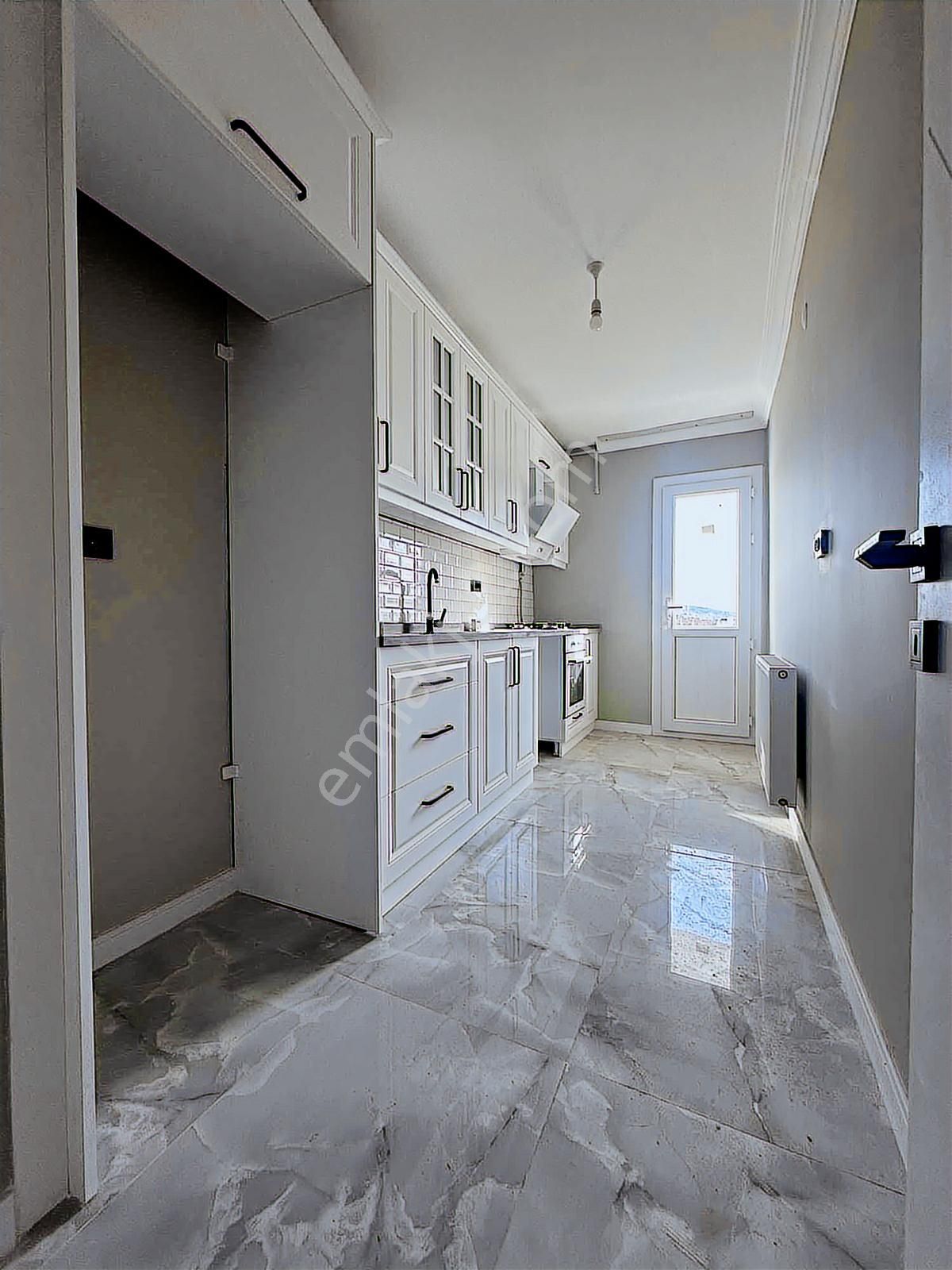 Şirinyer'de İzban Yakını Komple Tadilatlı Satılık 3+1 Daire - Görsel 22