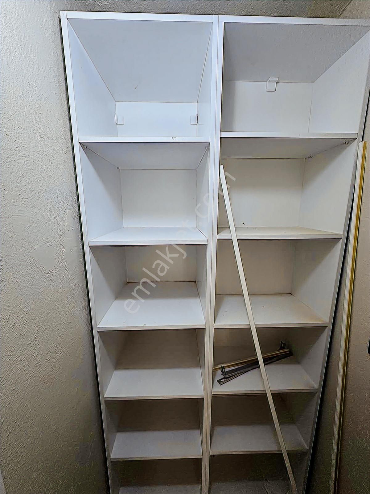 Şirinyer'de İzban Yakını Komple Tadilatlı Satılık 3+1 Daire - Görsel 4