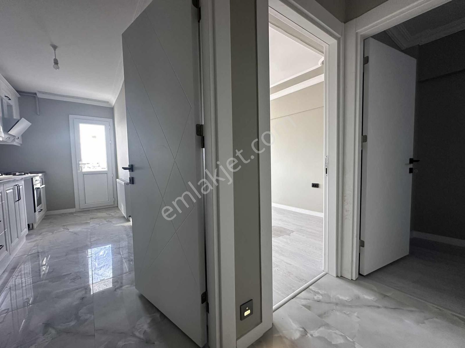 Şirinyer'de İzban Yakını Komple Tadilatlı Satılık 3+1 Daire - Görsel 21