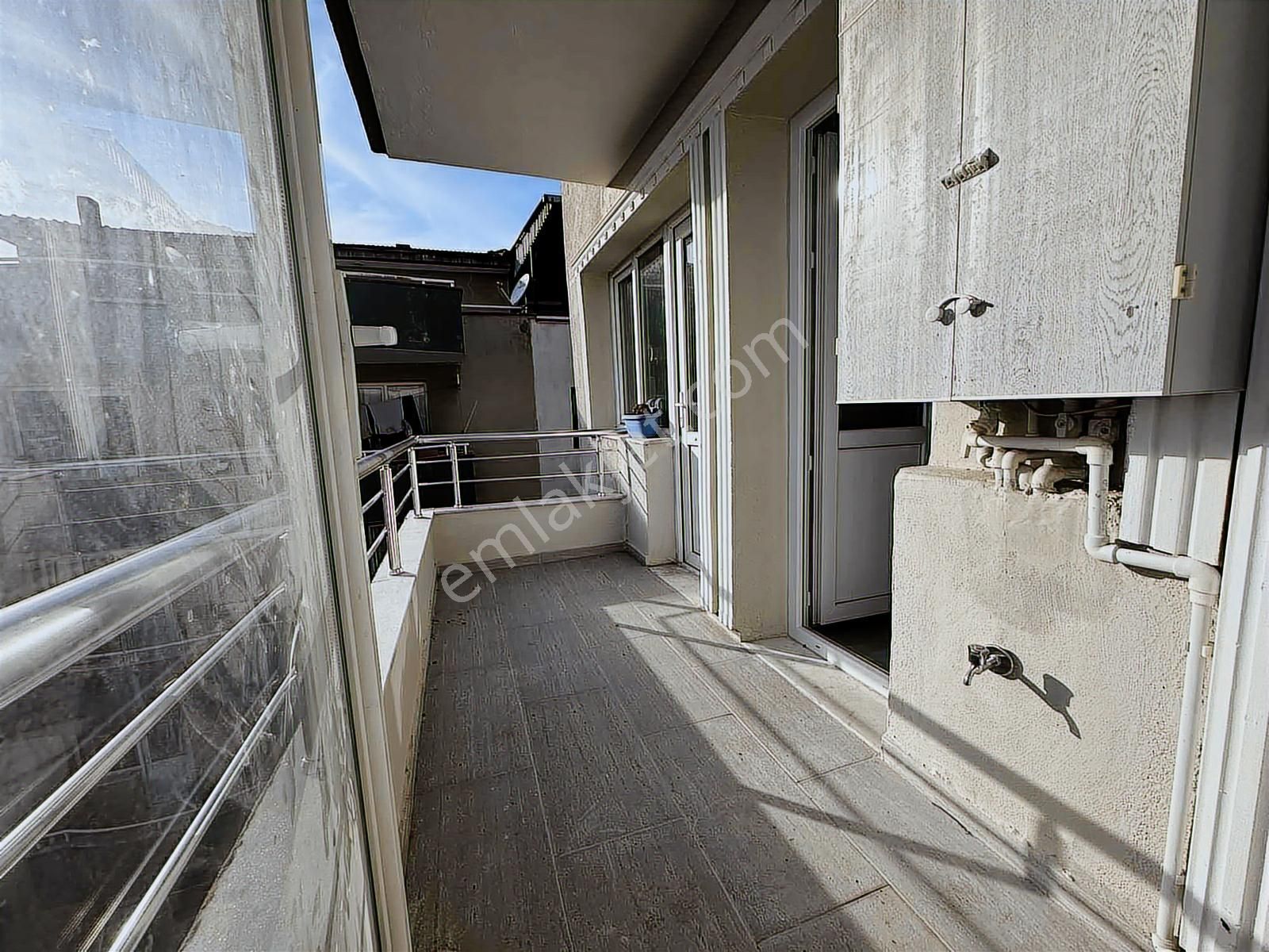 Şirinyer'de İzban Yakını Komple Tadilatlı Satılık 3+1 Daire - Görsel 28