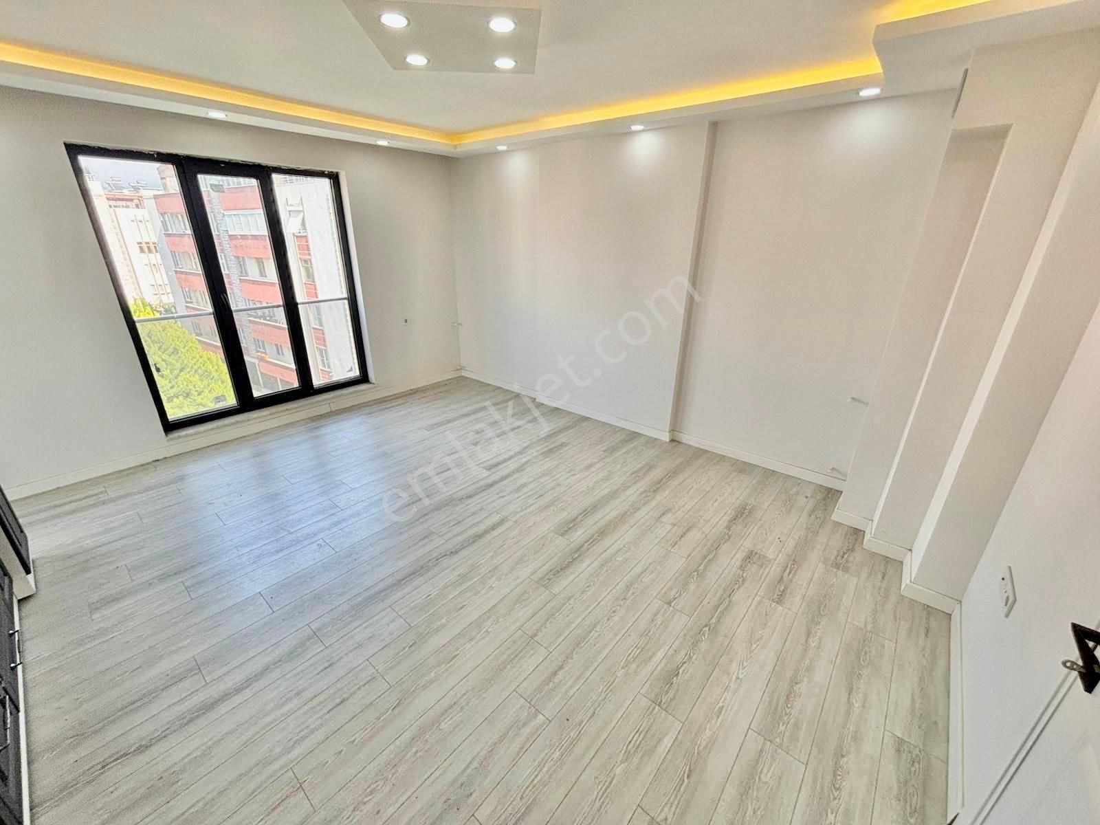 ▀▄onur Yıldırım'dan Şık Tasarımlı Lüx K.otoparklı Ön Cephe 2+1▀▄ - Görsel 11