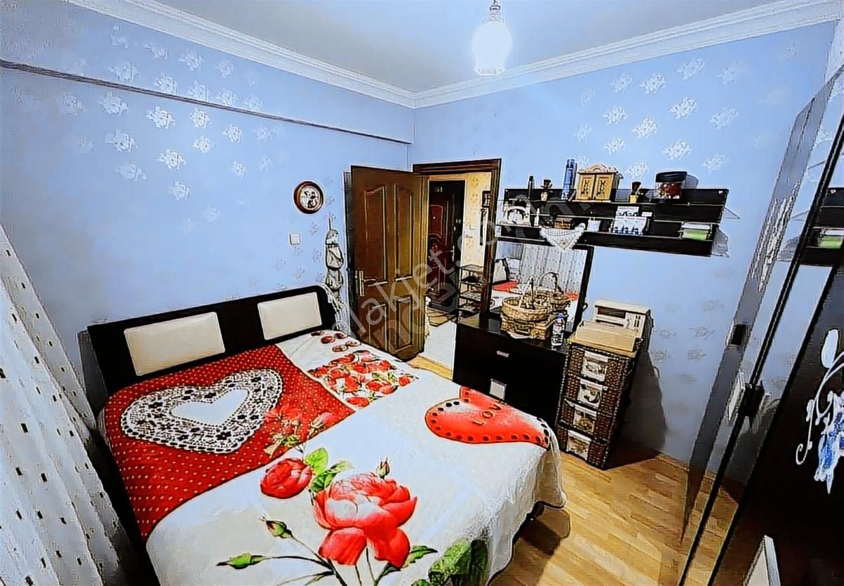 Demetgülde Metroya 5 Dk, 4+1, 3 Cepheli, Hastane Okul Yakını - Görsel 12