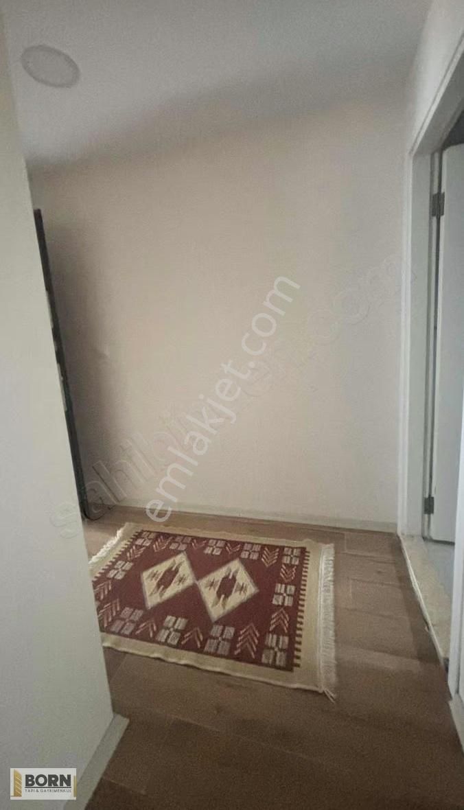 Bornova Çiçekli Köyde Bahçeli Eşyalı Kiralık 1+1 Daire - Görsel 12