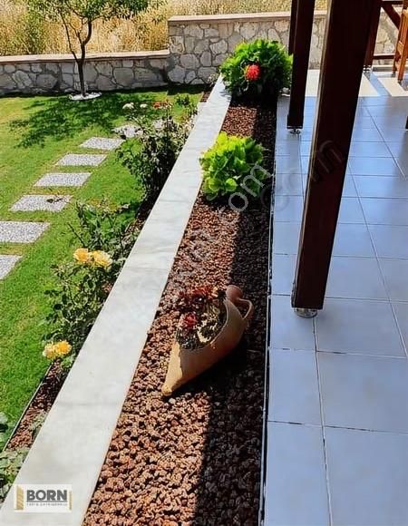 Karaburunda Denize Sıfır Müstakil Ev - Görsel 28