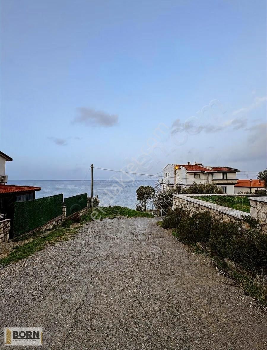 Karaburunda Denize Sıfır Müstakil Ev - Görsel 2