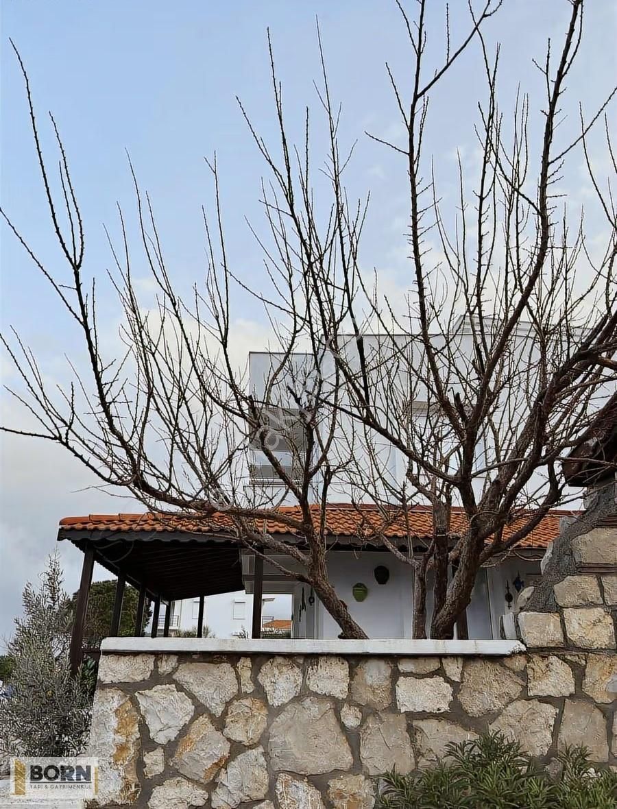 Karaburunda Denize Sıfır Müstakil Ev - Görsel 13