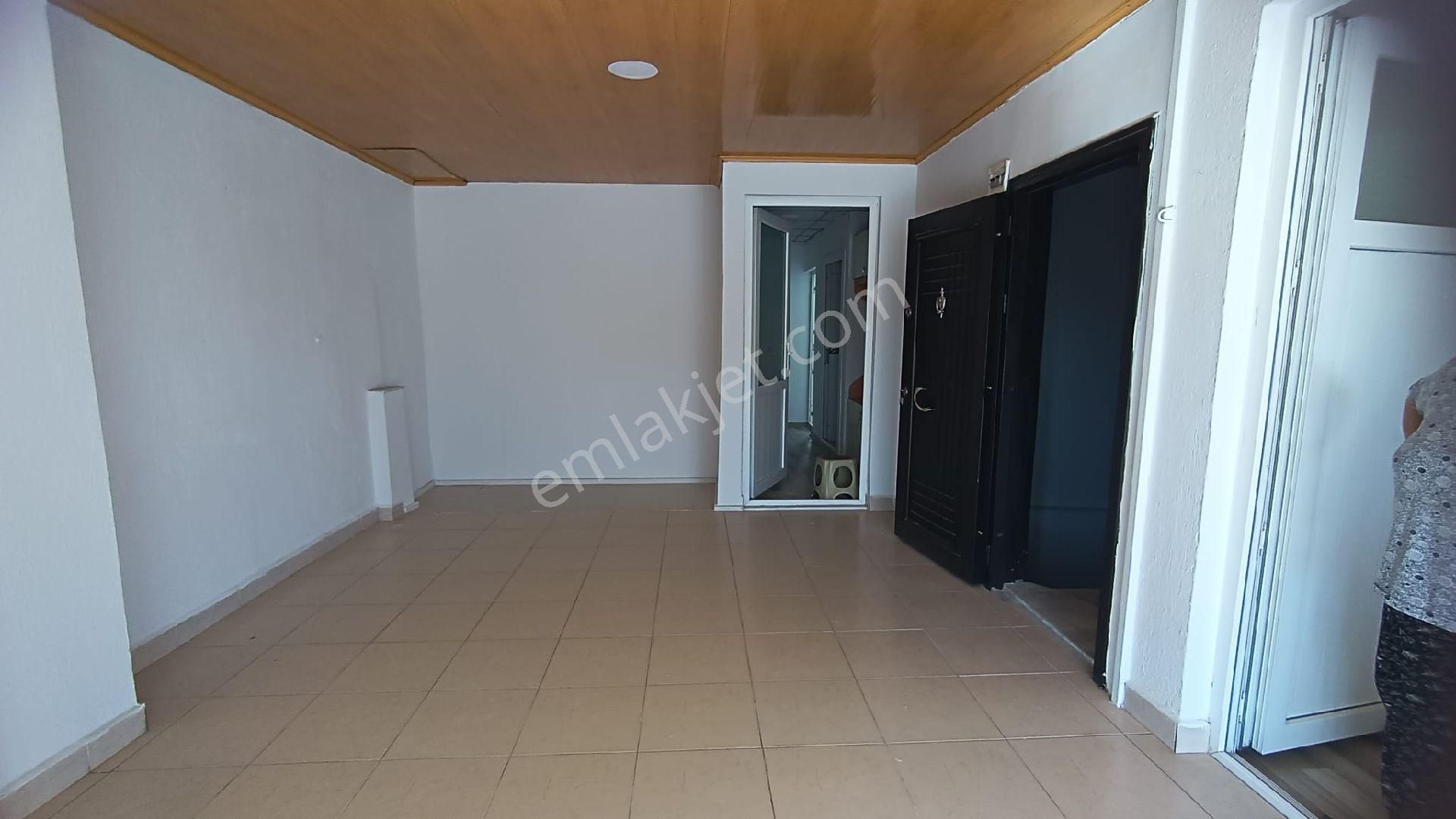 Osmangazi Mah Ana Yol Üzerinde Bakımlı Geniş Kiralık 3+1 Daire - Görsel 5
