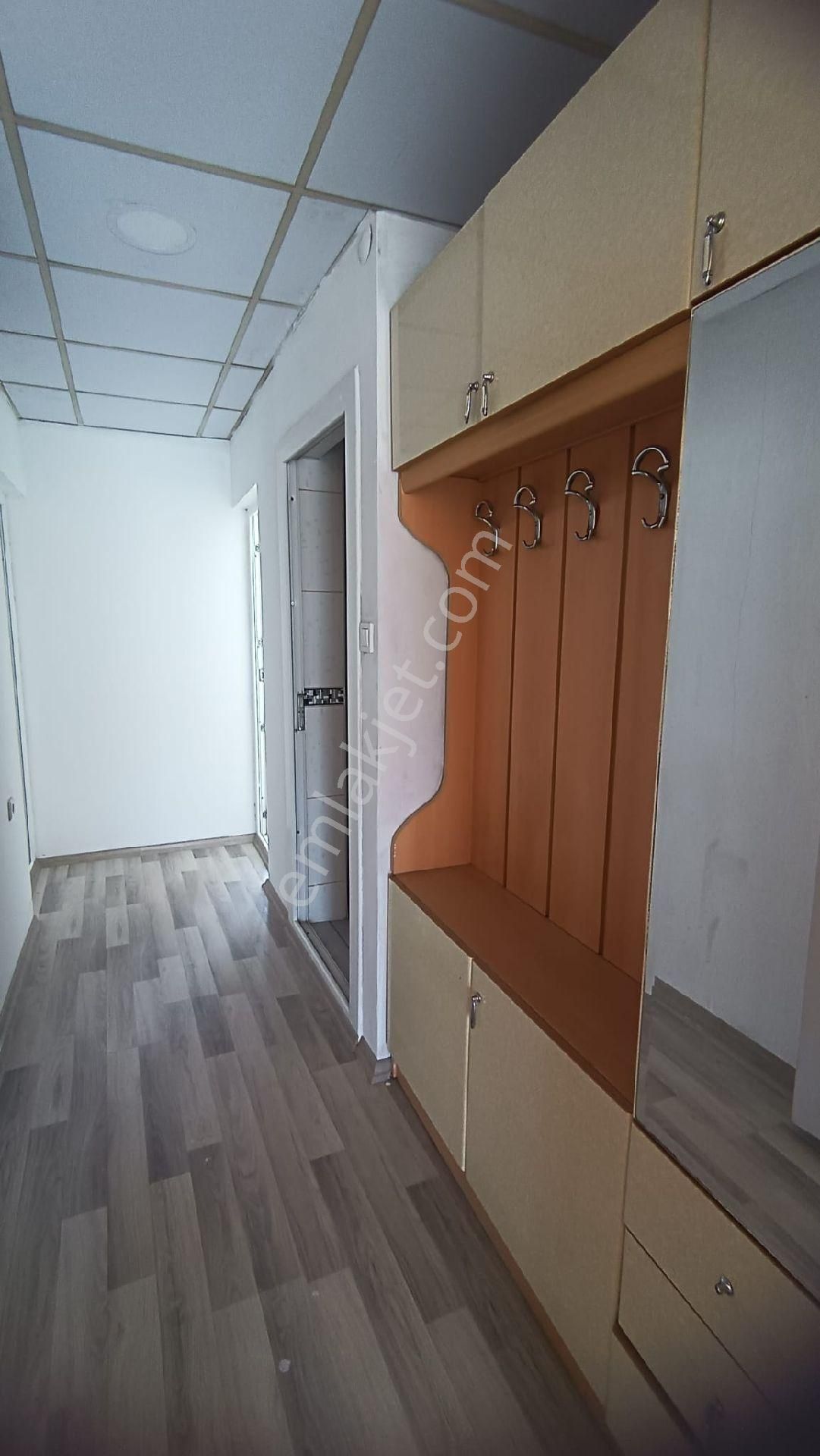Osmangazi Mah Ana Yol Üzerinde Bakımlı Geniş Kiralık 3+1 Daire - Görsel 8