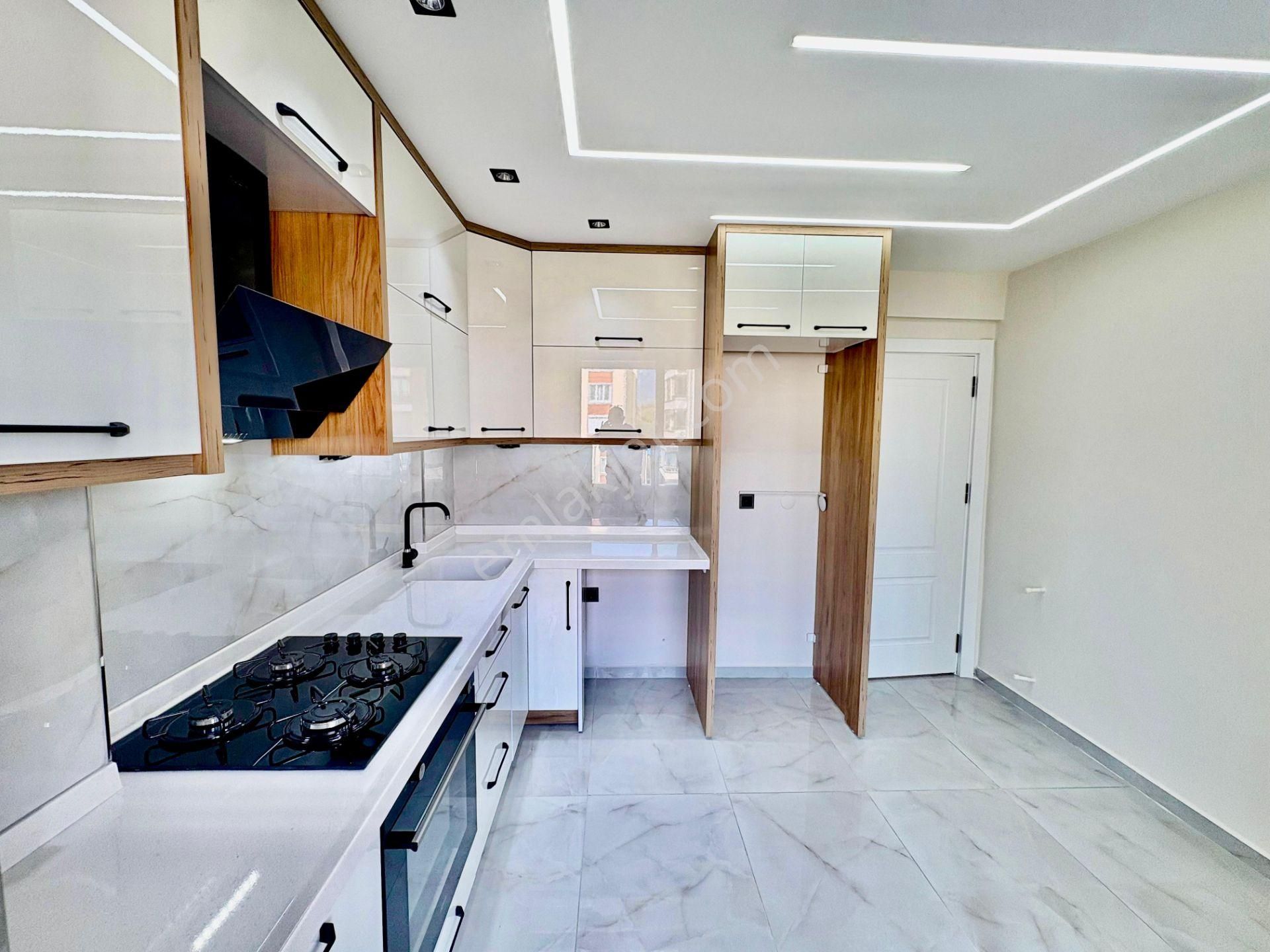 ▓karabuluttan▓ikizçay'ın En Şık & Ön Cephe Ayrı Mutfak 3+1 Satılık Daire - Görsel 15