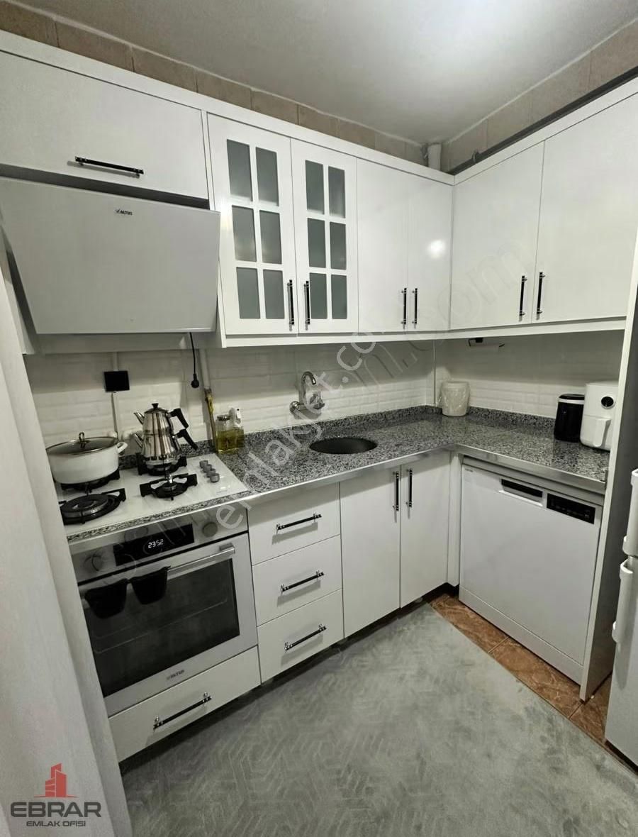 Ebrar Emlak'tan 2+1 Doğalgazlı Satılık Temiz Daire