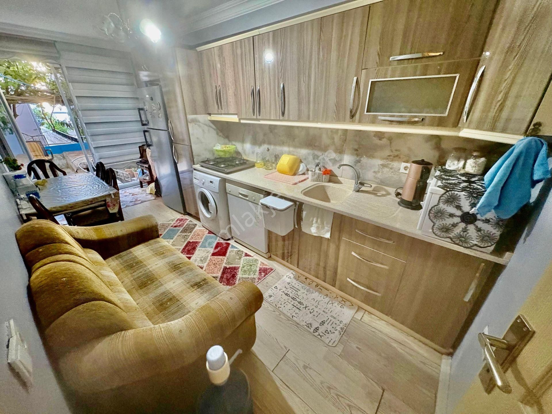 ▓tek Yetkili Karabuluttan▓ Ön Cephe & Bahçeli Ayrı Mutfak 1+1 Satılık Daire - Görsel 5