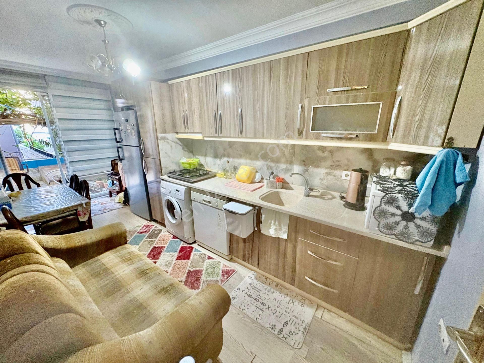 ▓tek Yetkili Karabuluttan▓ Ön Cephe & Bahçeli Ayrı Mutfak 1+1 Satılık Daire - Görsel 15