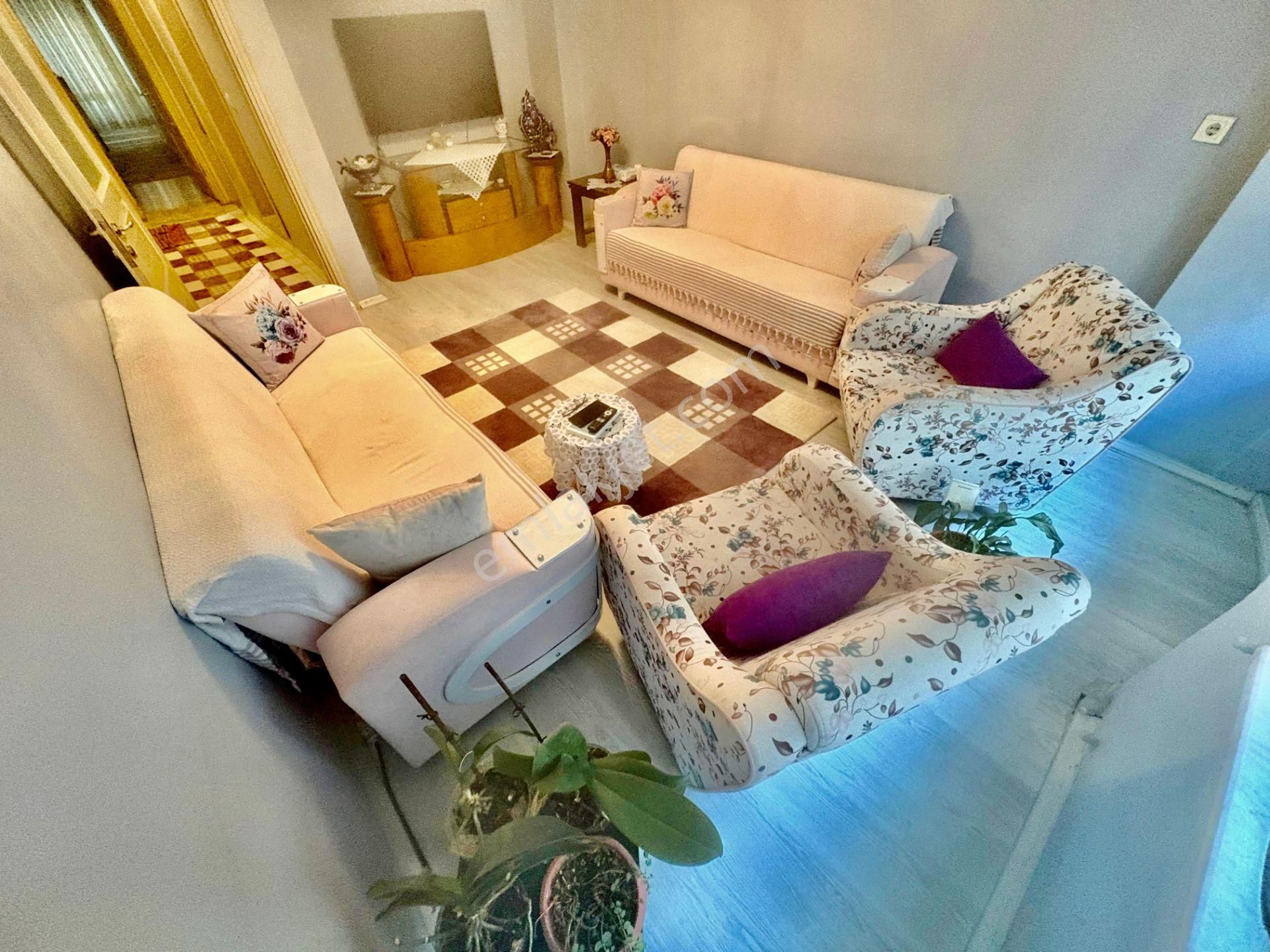 ▓tek Yetkili Karabuluttan▓ Ön Cephe & Bahçeli Ayrı Mutfak 1+1 Satılık Daire - Görsel 29