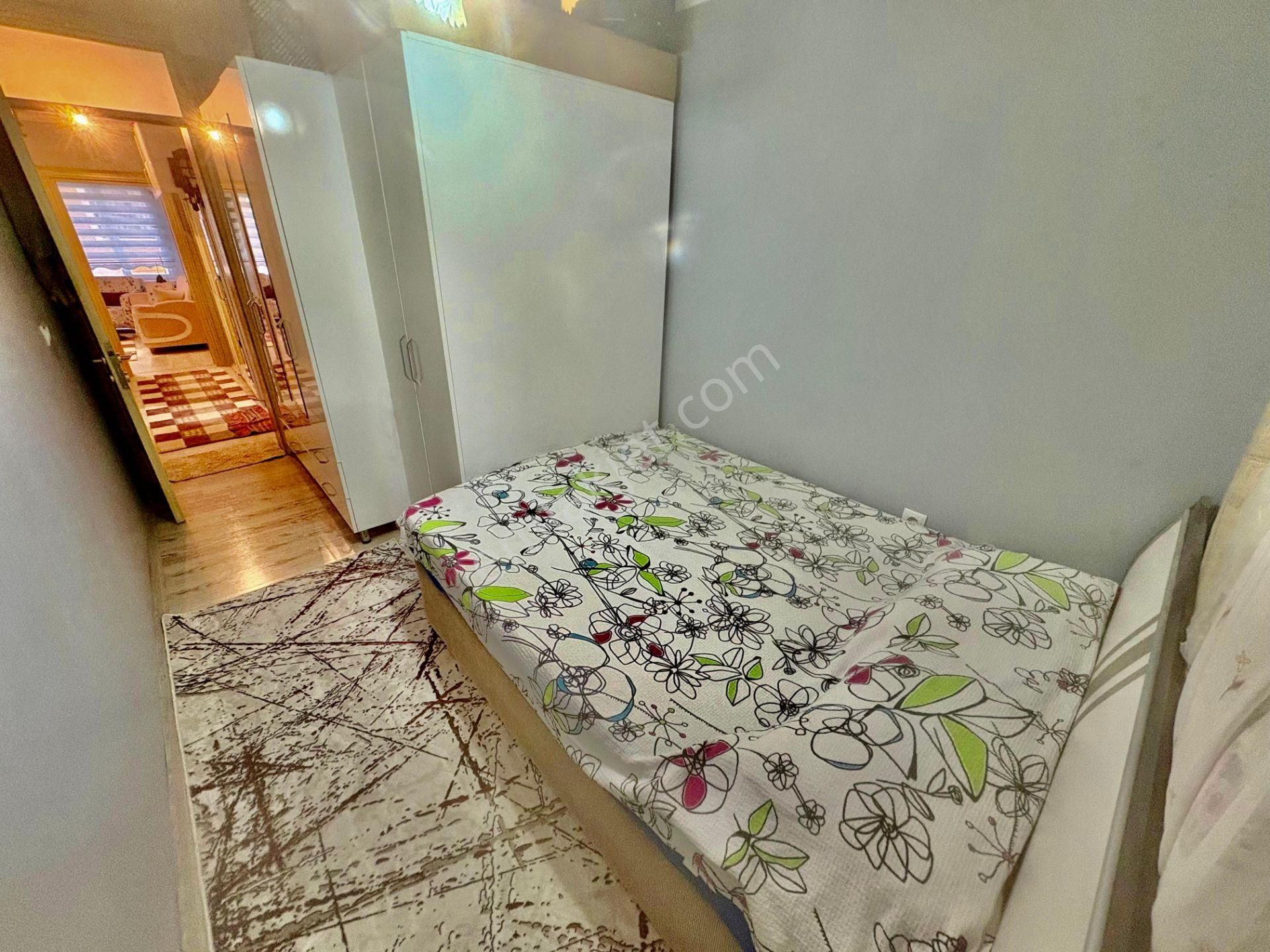 ▓tek Yetkili Karabuluttan▓ Ön Cephe & Bahçeli Ayrı Mutfak 1+1 Satılık Daire - Görsel 11