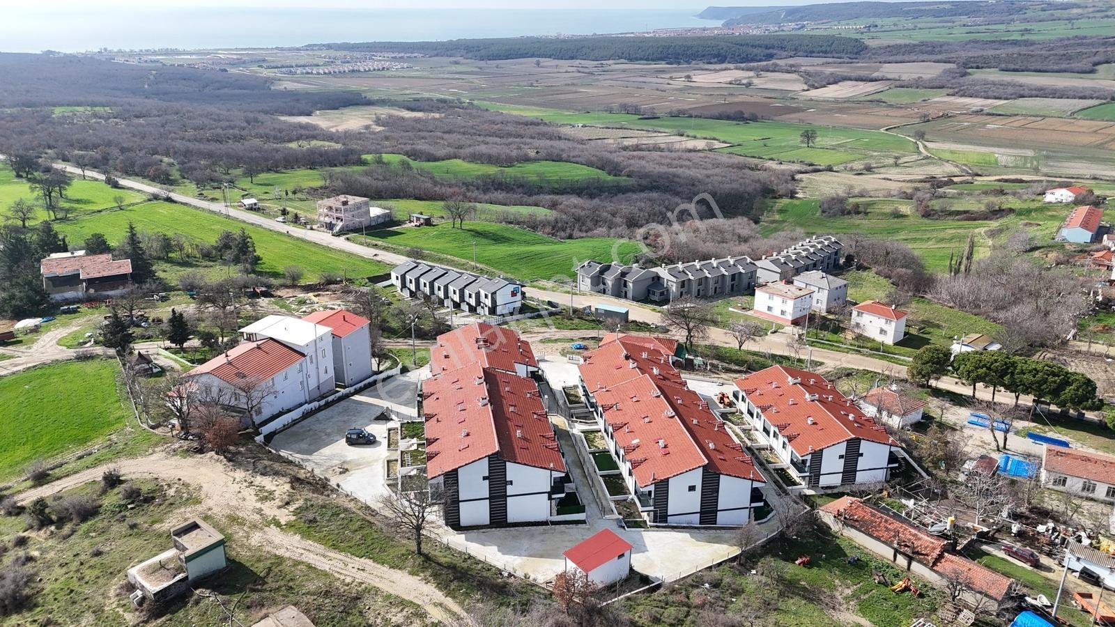 Ege Emlaktan Danişment Köyünde Satılık Yazlık - Görsel 8