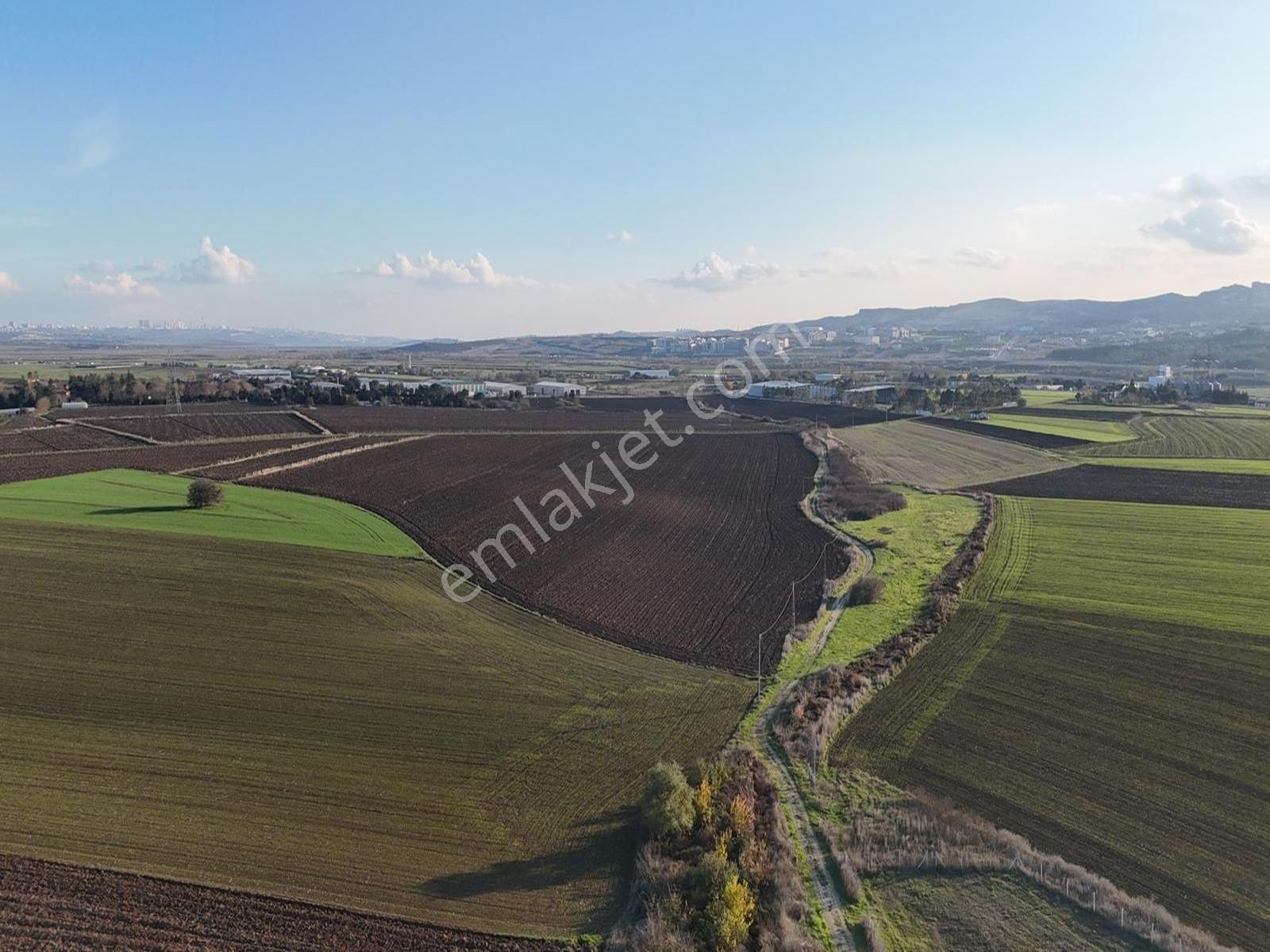 Çatalca Kuzey Marmara Otoyolu Yanı Etrafı Çevrili 1300m2 Fırsat! - Görsel 17