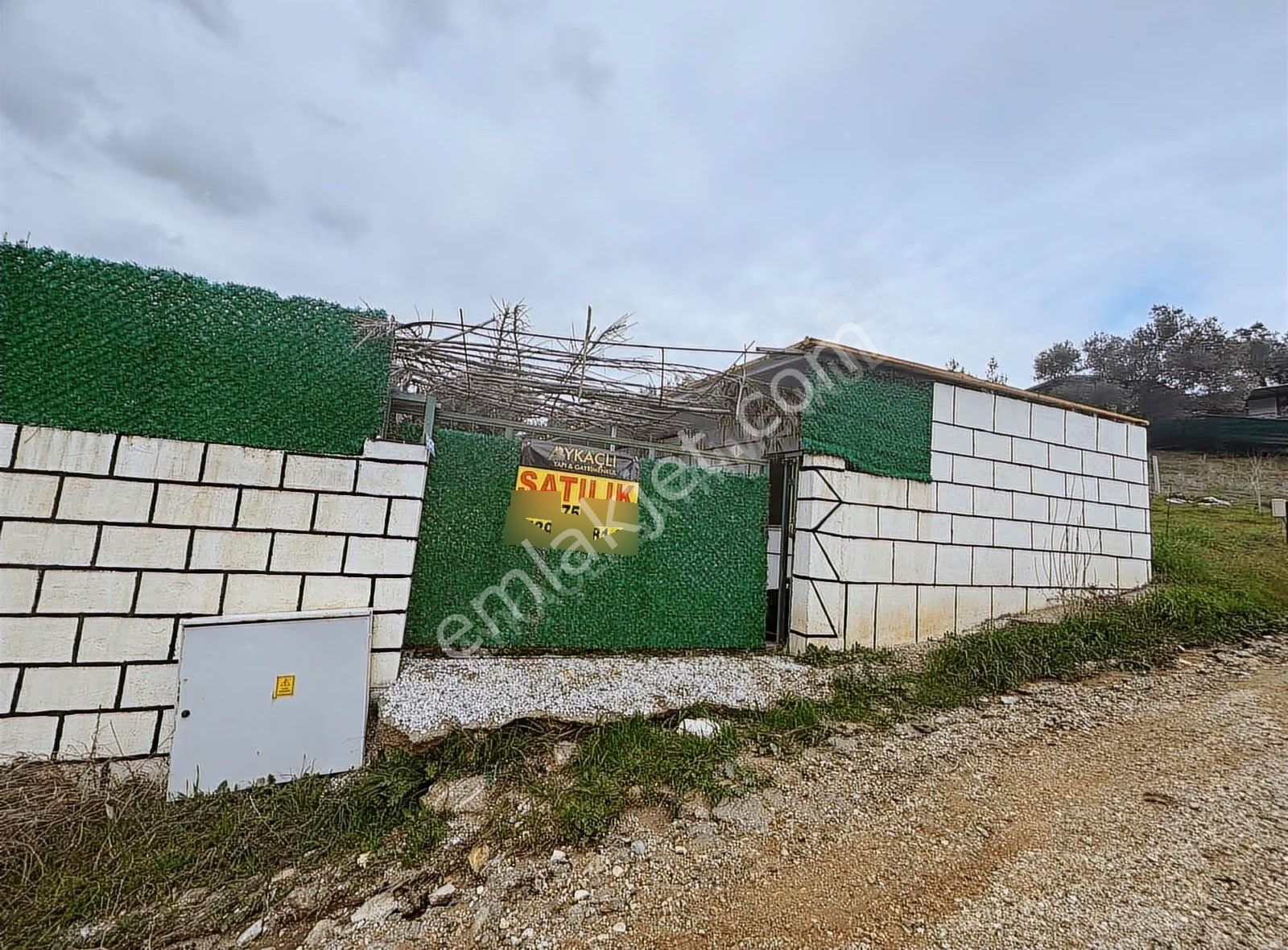 Köy İçi Satılık 1+1