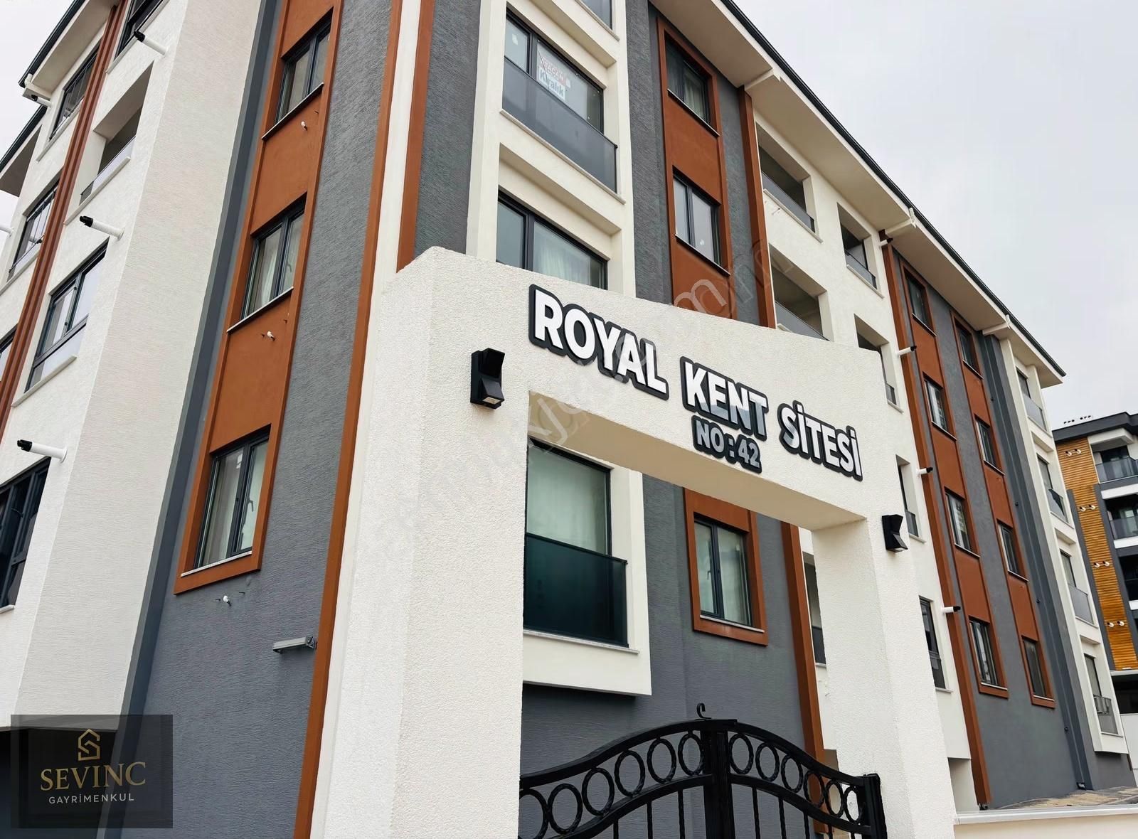 Sevinç'ten Otoparklı Site İçerisinde Balkonlu 2+0 Satılık Daire - Görsel 28