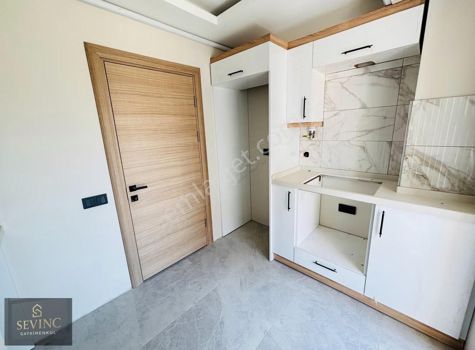 Sevinç'ten Otoparklı Site İçerisinde Balkonlu 2+0 Satılık Daire - Görsel 17