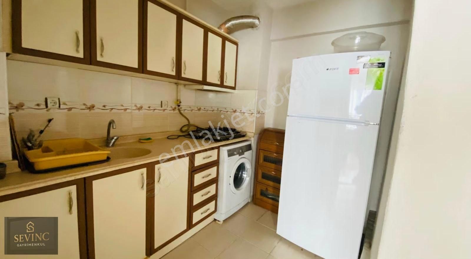 Sevinç'ten Kurtuluş Caddesi'nde Eşyalı Kiralık Daire - Görsel 3