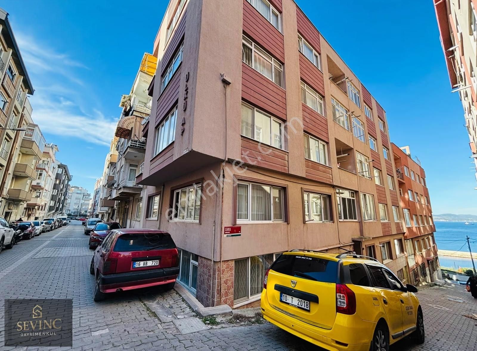 Sevinç'ten Hacıyusuf'ta Ara Kat Eşyalı 2+1 110 M Kiralık Daire