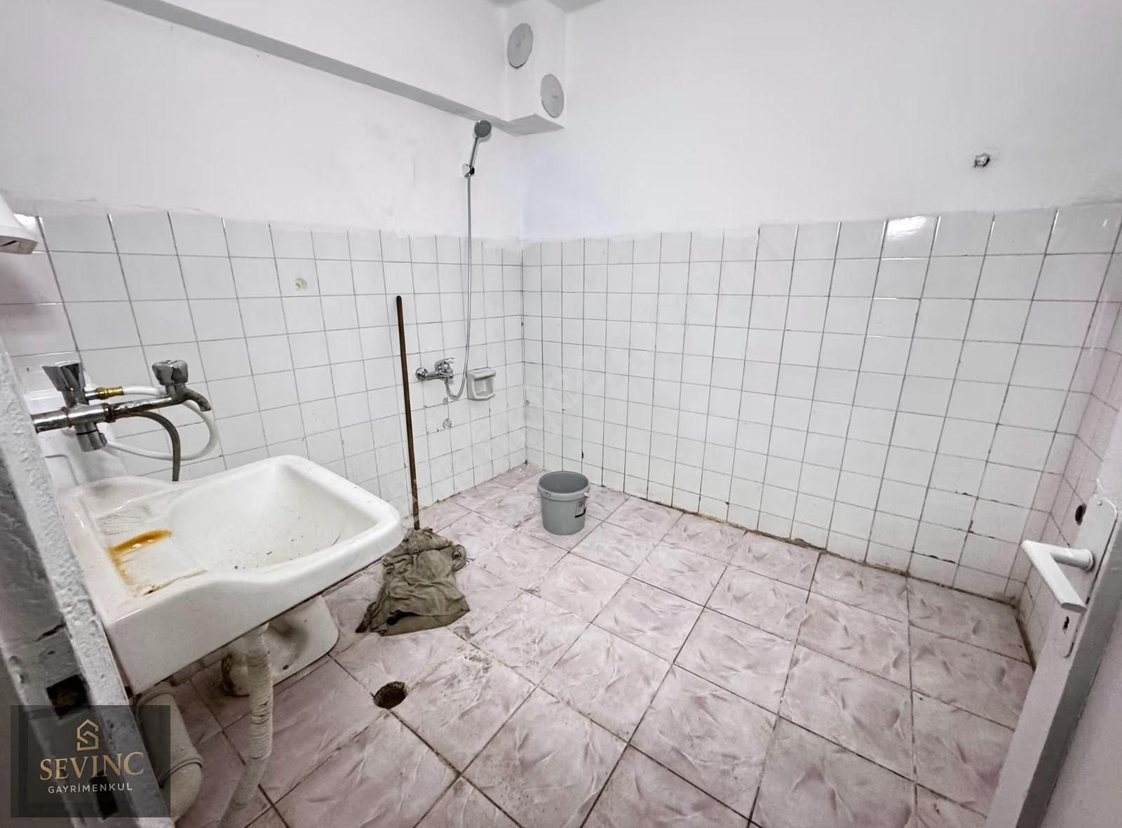 Sevinç'ten Paşabayırda Geniş,tadilatlı,balkonlu 2+1 100m2 Daire - Görsel 21