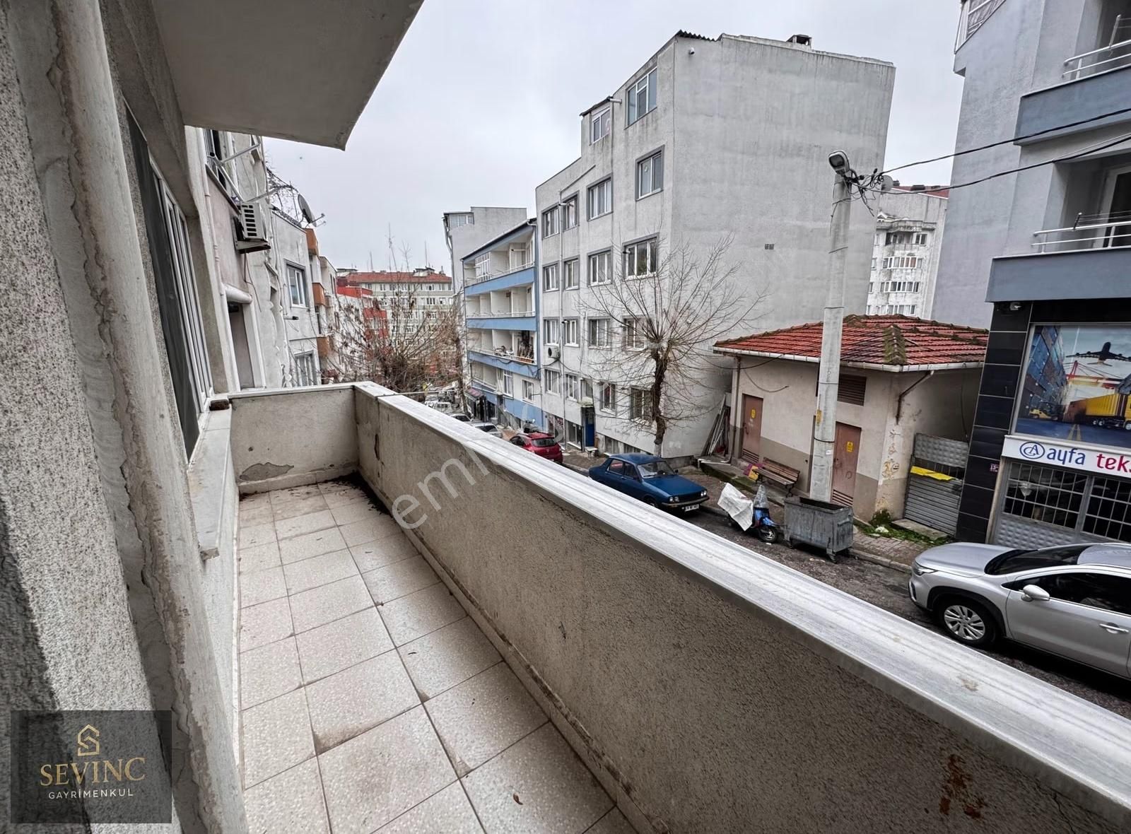 Sevinç'ten Paşabayırda Geniş,tadilatlı,balkonlu 2+1 100m2 Daire - Görsel 16