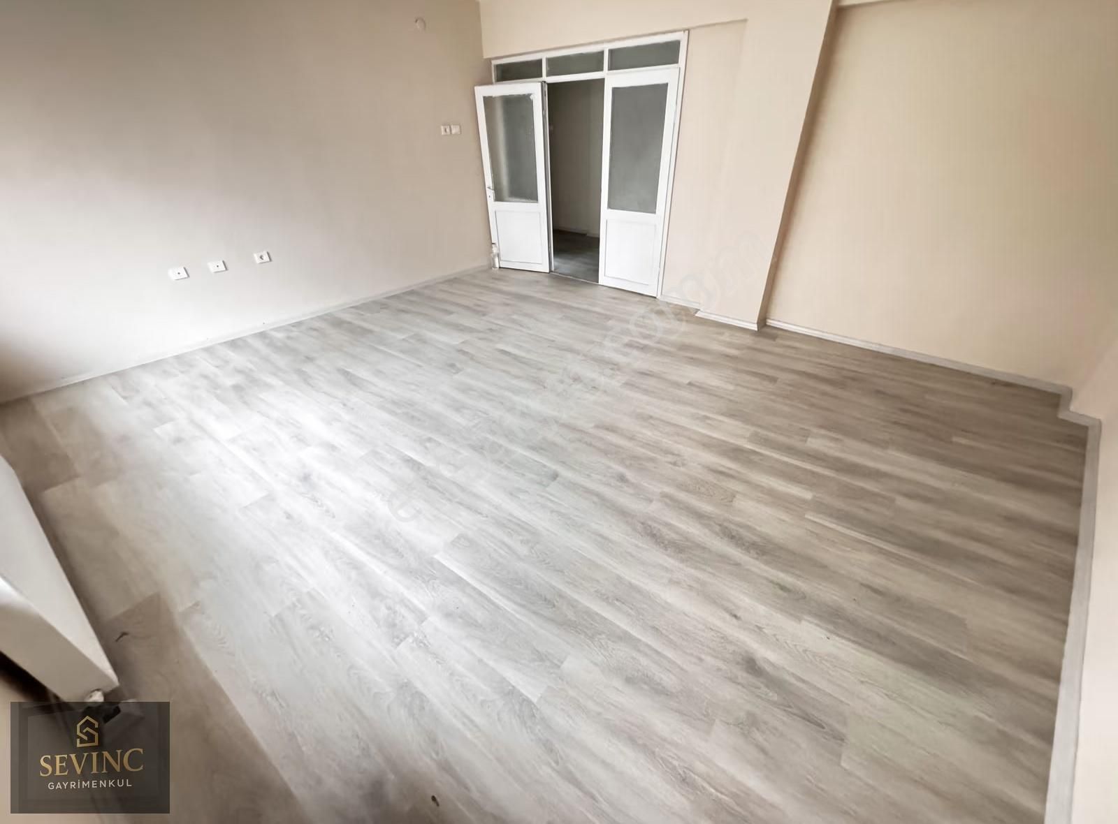 Sevinç'ten Paşabayırda Geniş,tadilatlı,balkonlu 2+1 100m2 Daire - Görsel 10