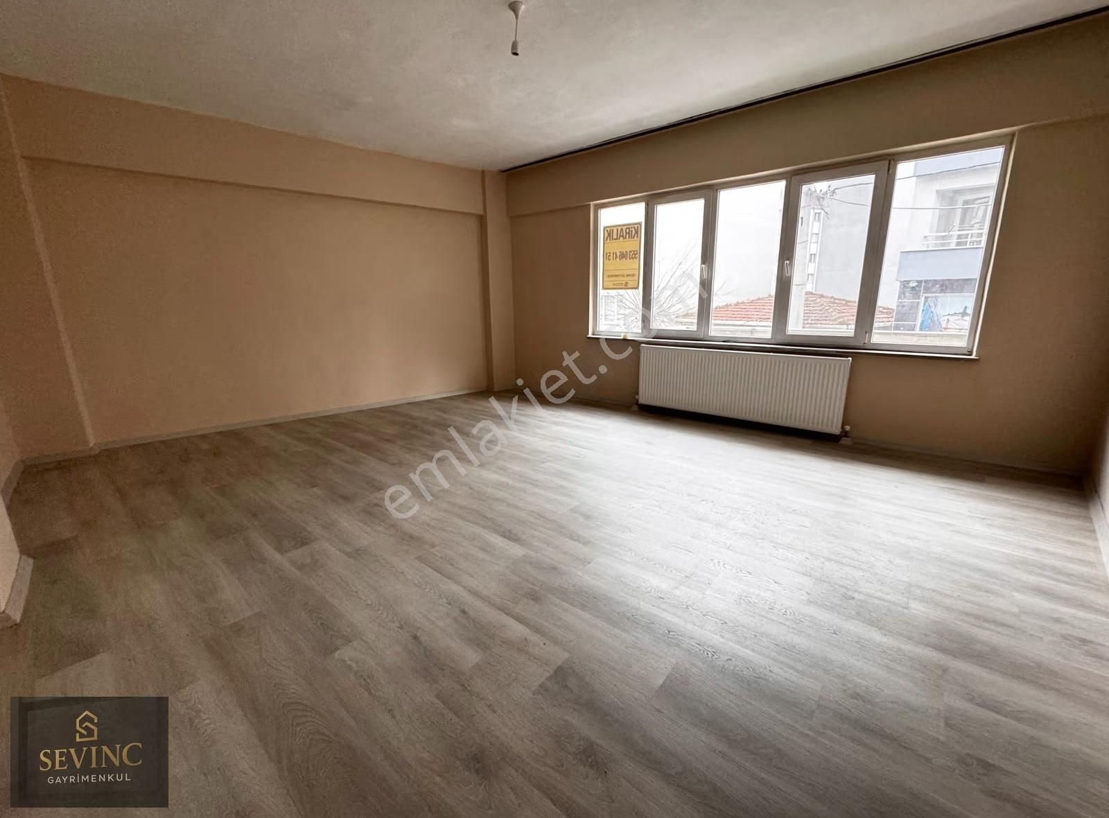 Sevinç'ten Paşabayırda Geniş,tadilatlı,balkonlu 2+1 100m2 Daire - Görsel 6