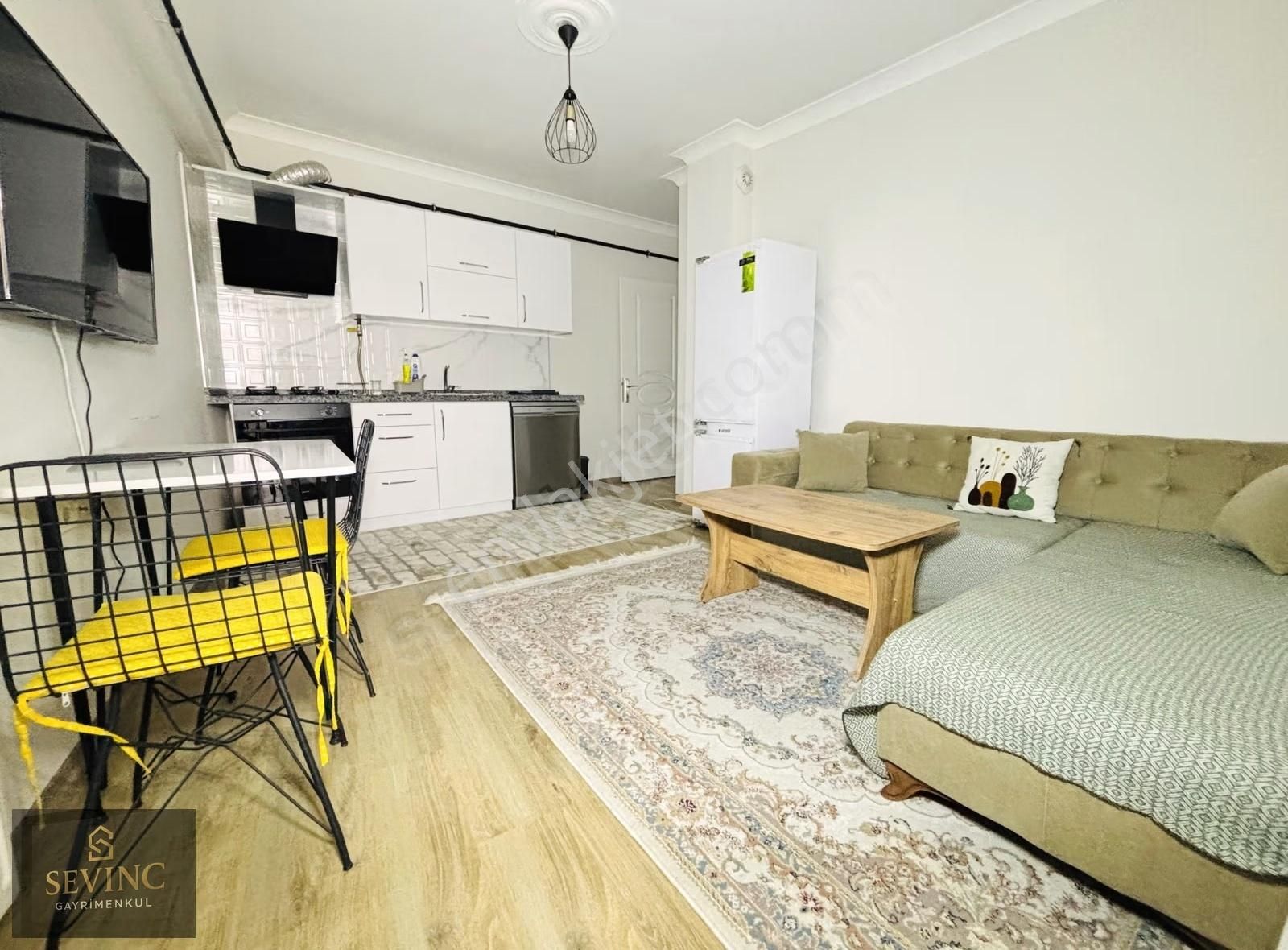 Sevinç'ten Merkezde Hazır Kiracılı Full Eşyalı Ara Kat Asansörlü - Görsel 2