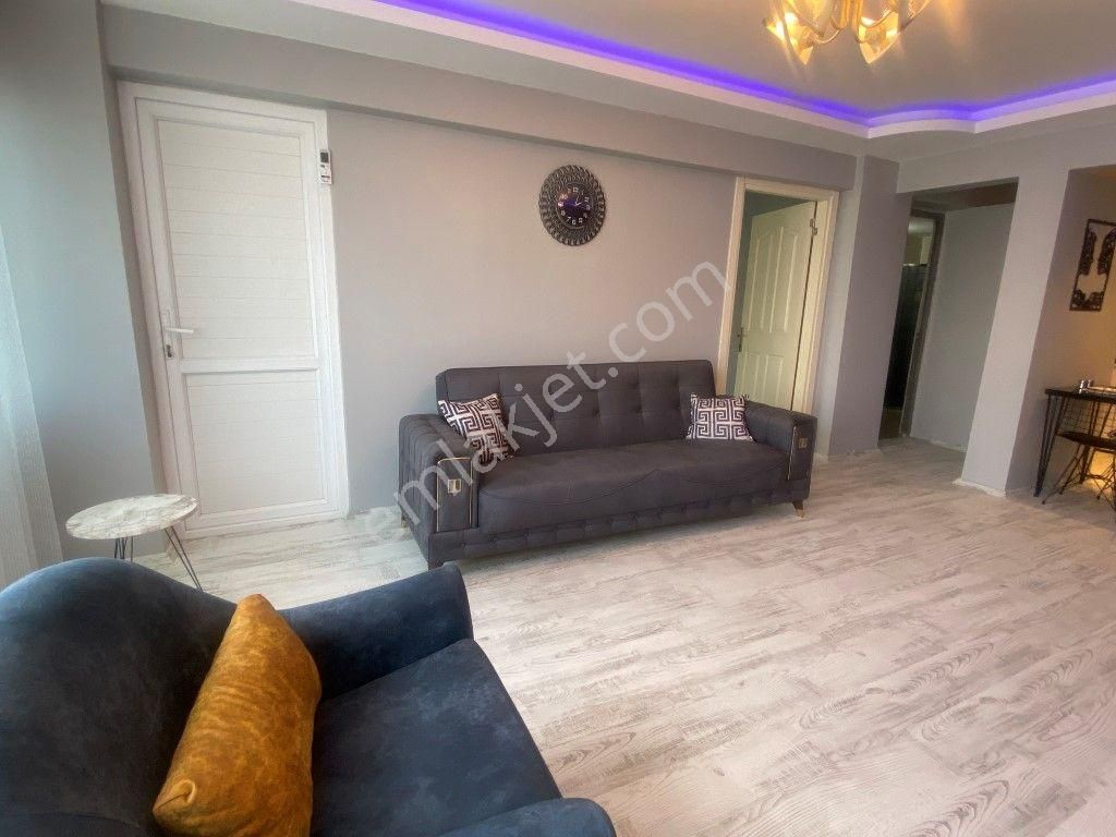 Çarşı İçinde Bakımlı Daire 2+2 (2 Adet 1+1 ) - Görsel 6