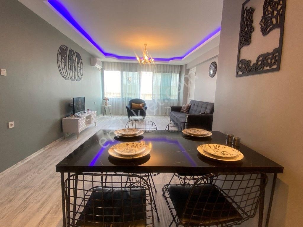 Çarşı İçinde Bakımlı Daire 2+2 (2 Adet 1+1 ) - Görsel 2