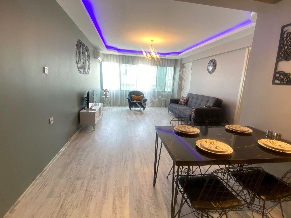 Çarşı İçinde Bakımlı Daire 2+2 (2 Adet 1+1 )