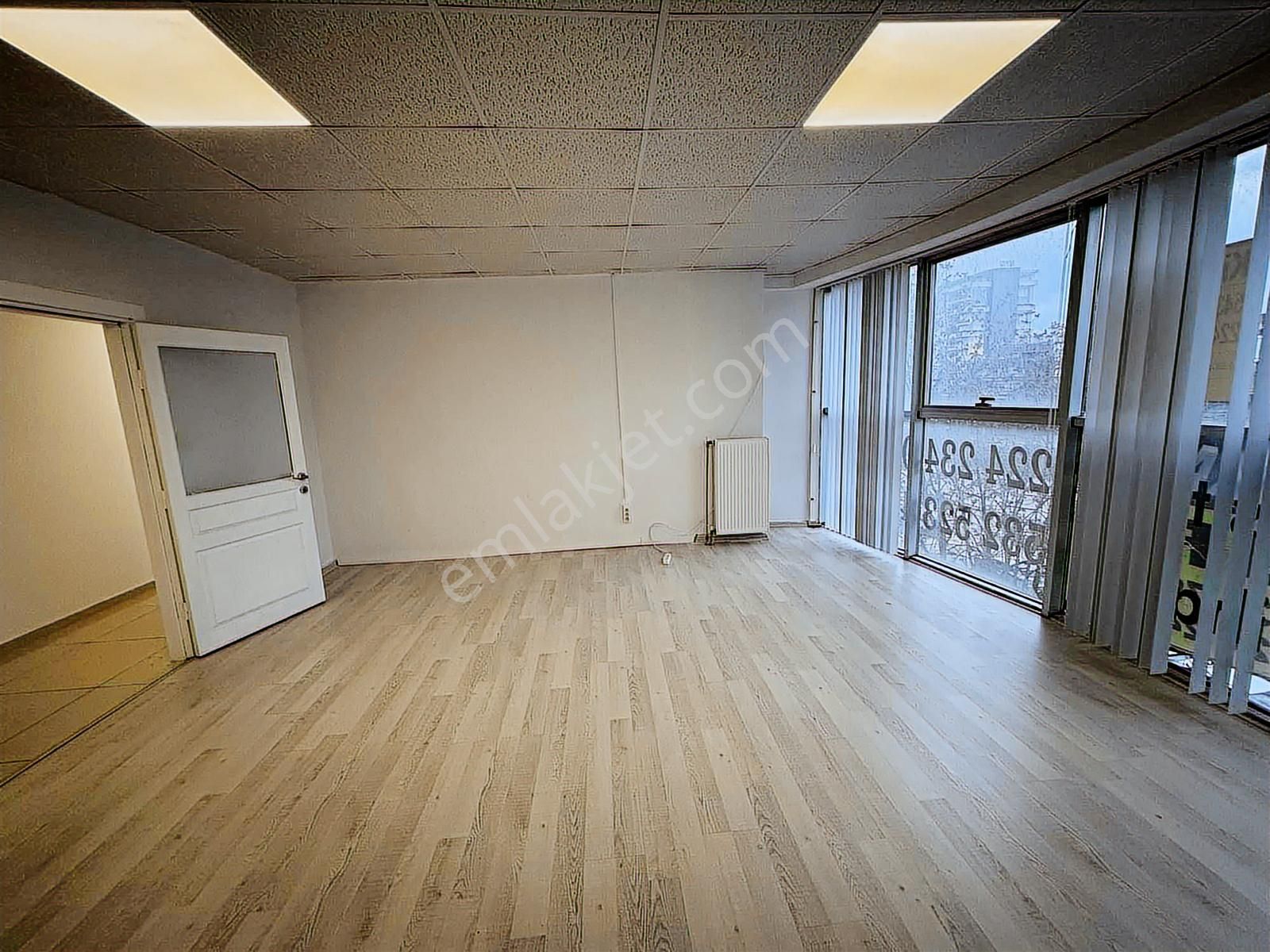 Bursa Esentepe Fsm Caddeye Yakın Kiralık Ofis - Görsel 18