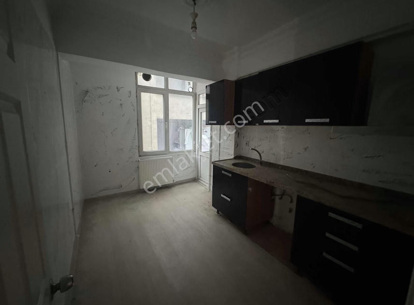 Balci Gyr. 2+1 90 Metre 2. Kat Boş Daire Masrafsız - Görsel 4