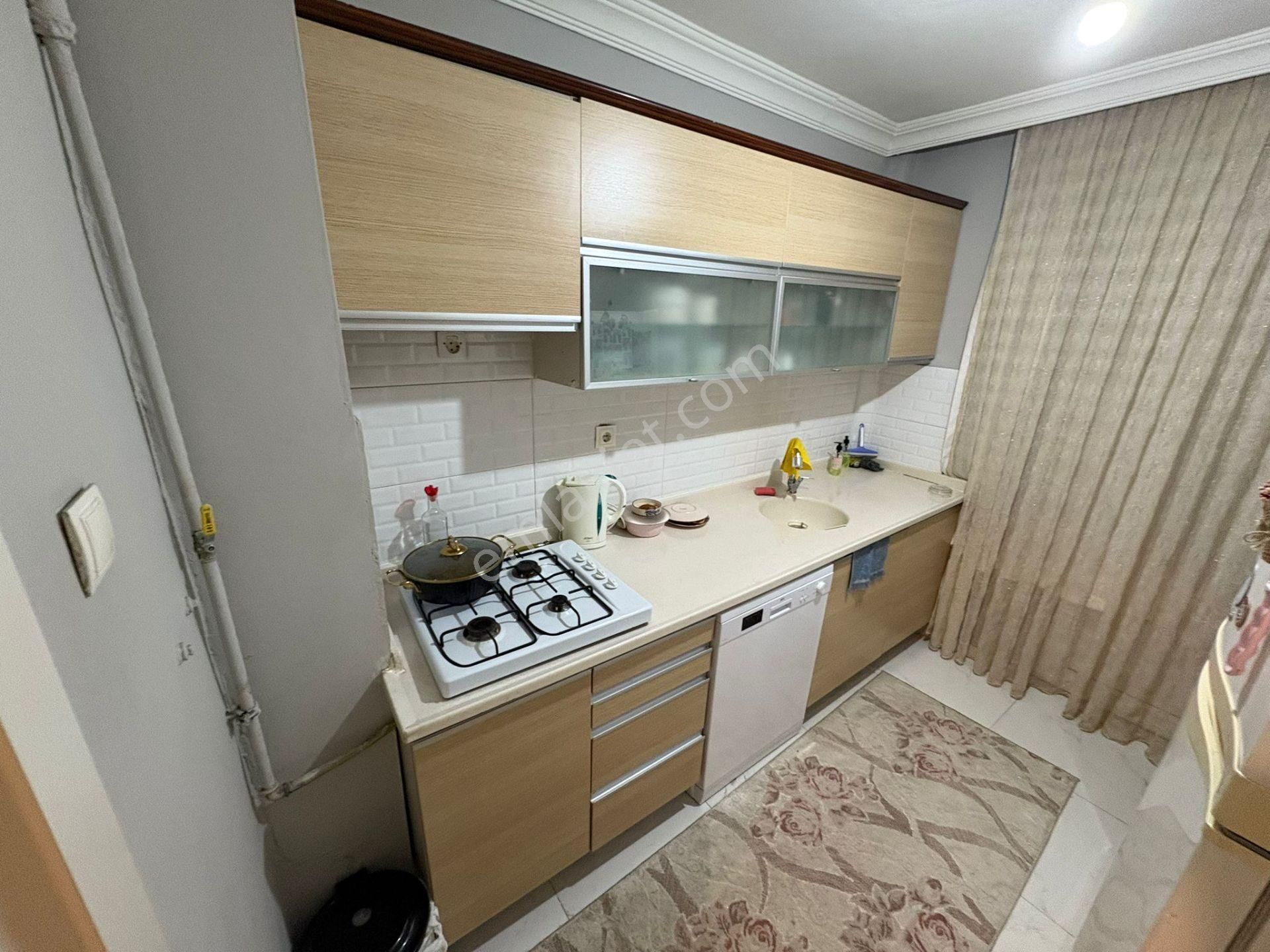 Hayal^den Mareşal Ç. Mh^de Geniş Ön Cp. Çift Balkonlu 3+1 Yapılı Fırsat Daire ! - Görsel 3