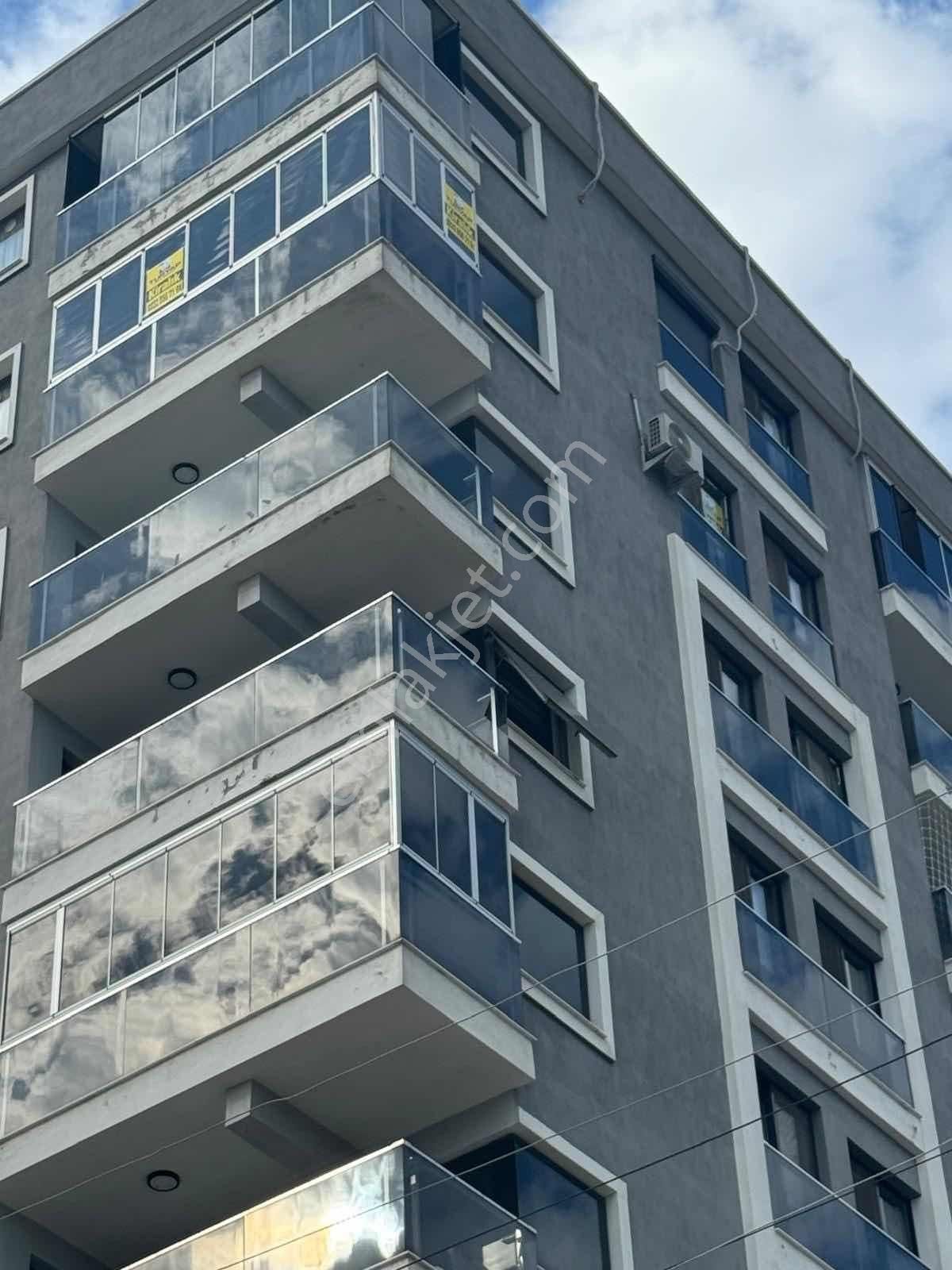 Bayraklı Alaybey Girişinde Eşyalı Kiralık 2+1 Daire - Görsel 20