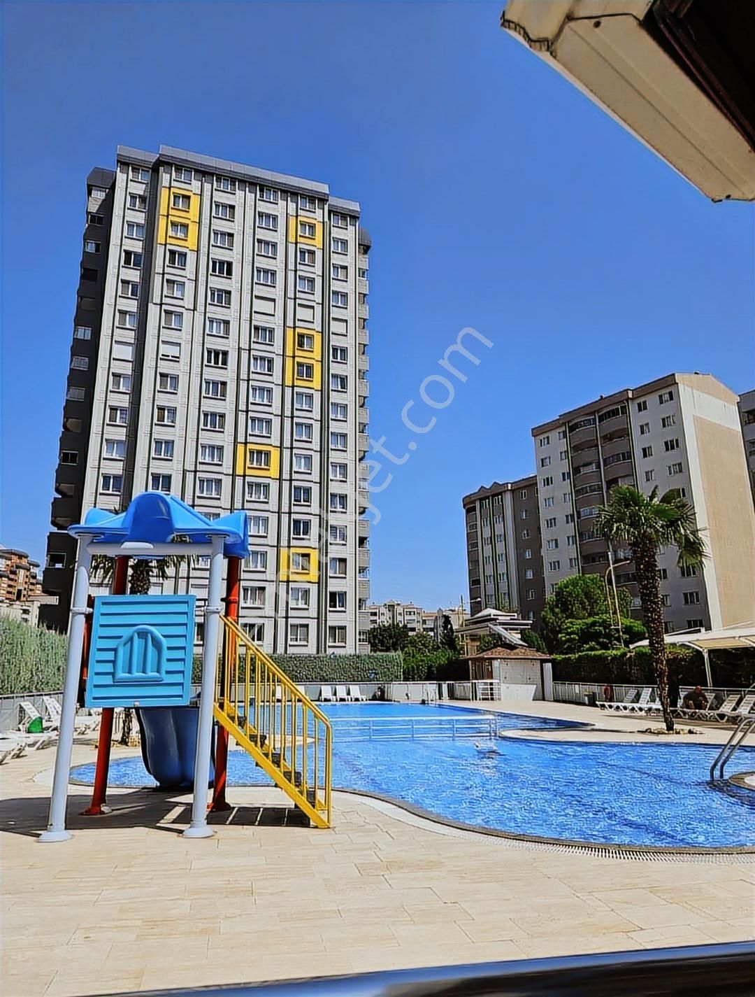 Yüzüncüyıl Mah. 3+1 Havuzlu Satılık Ara Kat Daire - Görsel 3