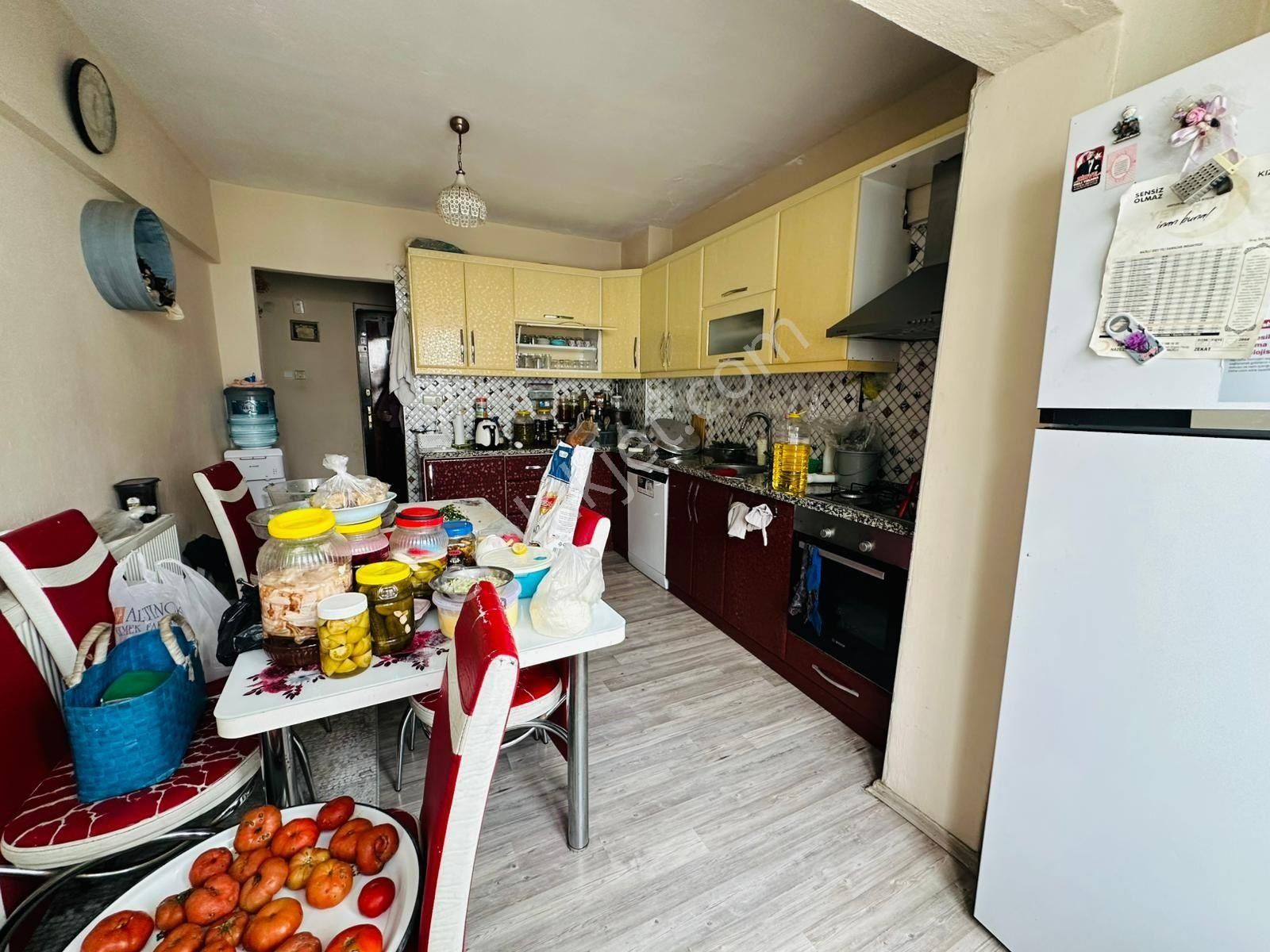 🏡 Göl-san Gayrimenkul’den 🏡 Yıldıztepe Mah. 3+1 Doğalgazlı Köşe Daire !!!