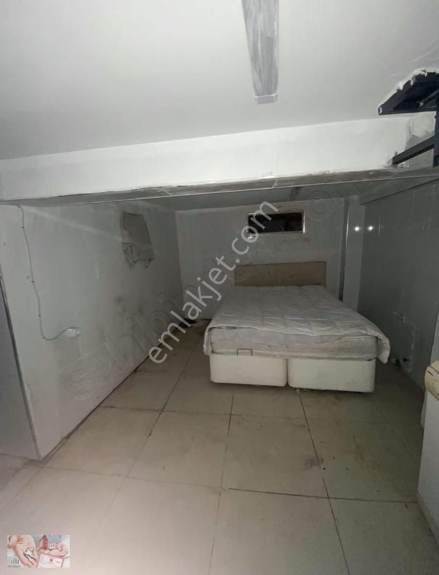 Aksaray Tramvay Durağına 5 Dk 2 Katlı Temiz Dükkan - Görsel 2