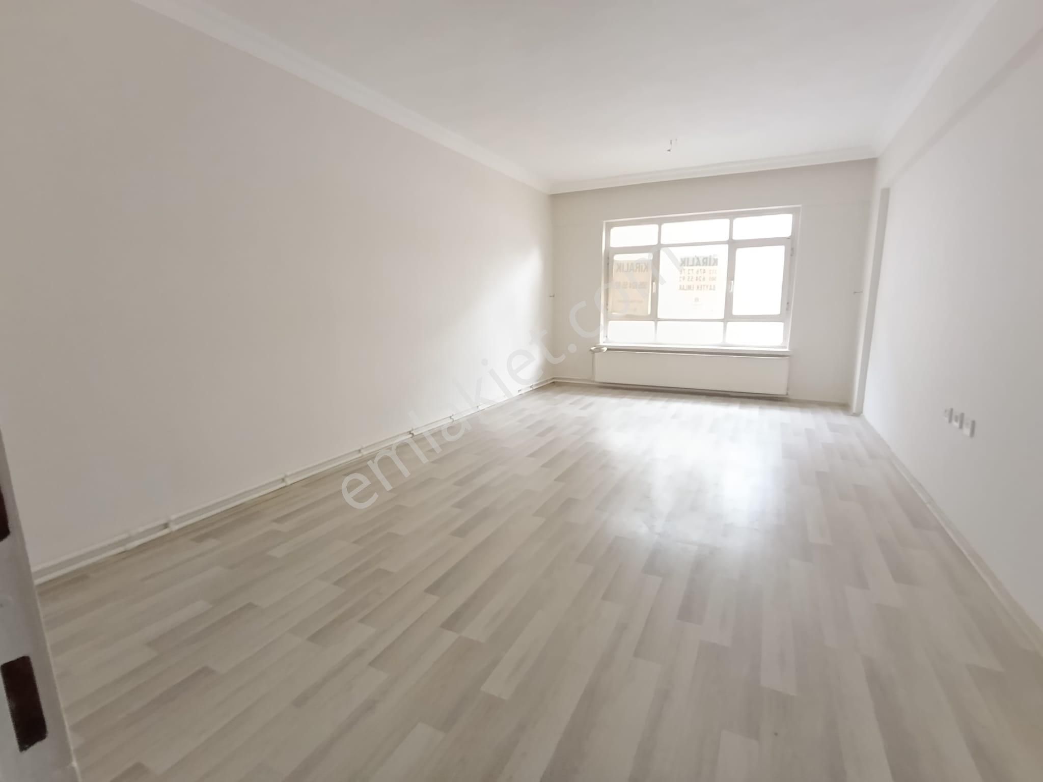 Mamak Çağlayan Mah. Mamakray Durağına Ve Mamak Belediye Yanı 3+1 Ara Kat Daire - Görsel 5