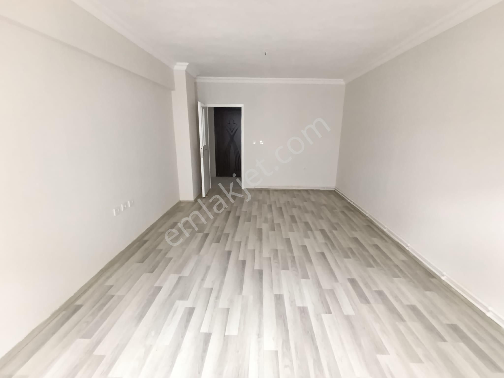 Mamak Çağlayan Mah. Mamakray Durağına Ve Mamak Belediye Yanı 3+1 Ara Kat Daire - Görsel 9