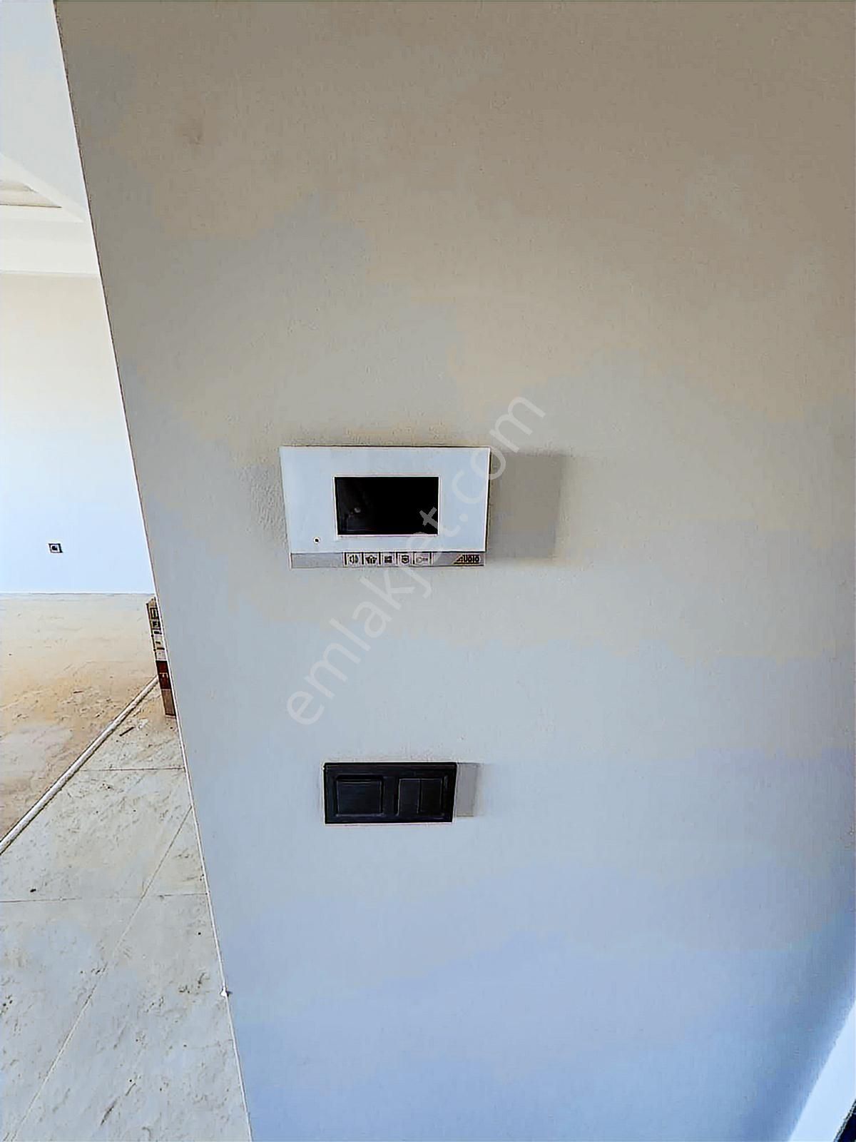 Torbalı Da İzban Yakını Havuzlu Sitede Kiralık 1+1 Daire - Görsel 16