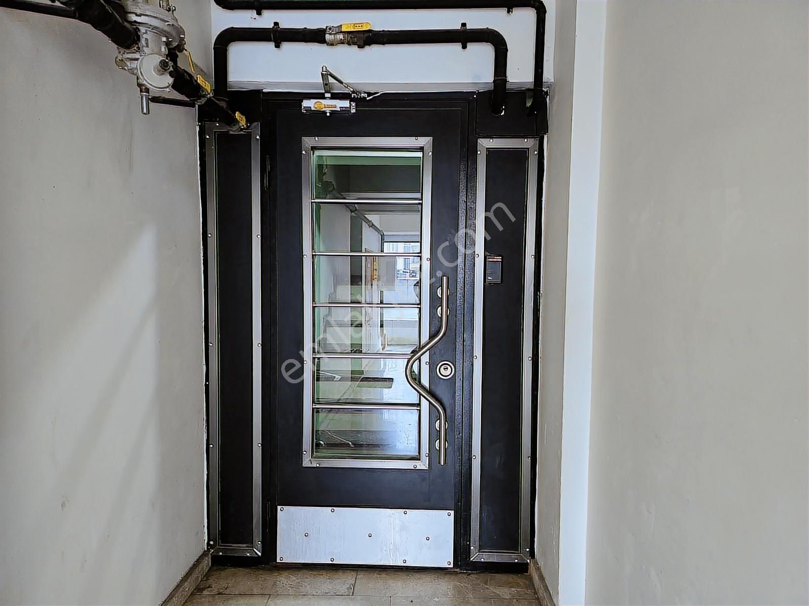 Bakırköy'de Cadde Üzeri Bahçe Çıkışlı 85 M2 2+1 Daire - Görsel 12