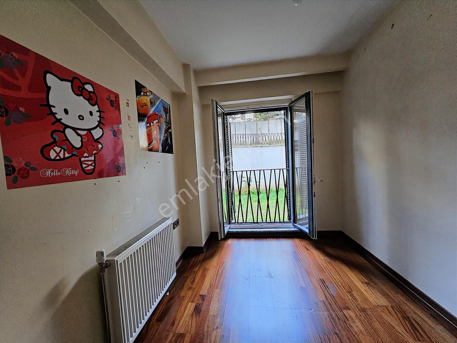 Bakırköy'de Cadde Üzeri Bahçe Çıkışlı 85 M2 2+1 Daire - Görsel 3