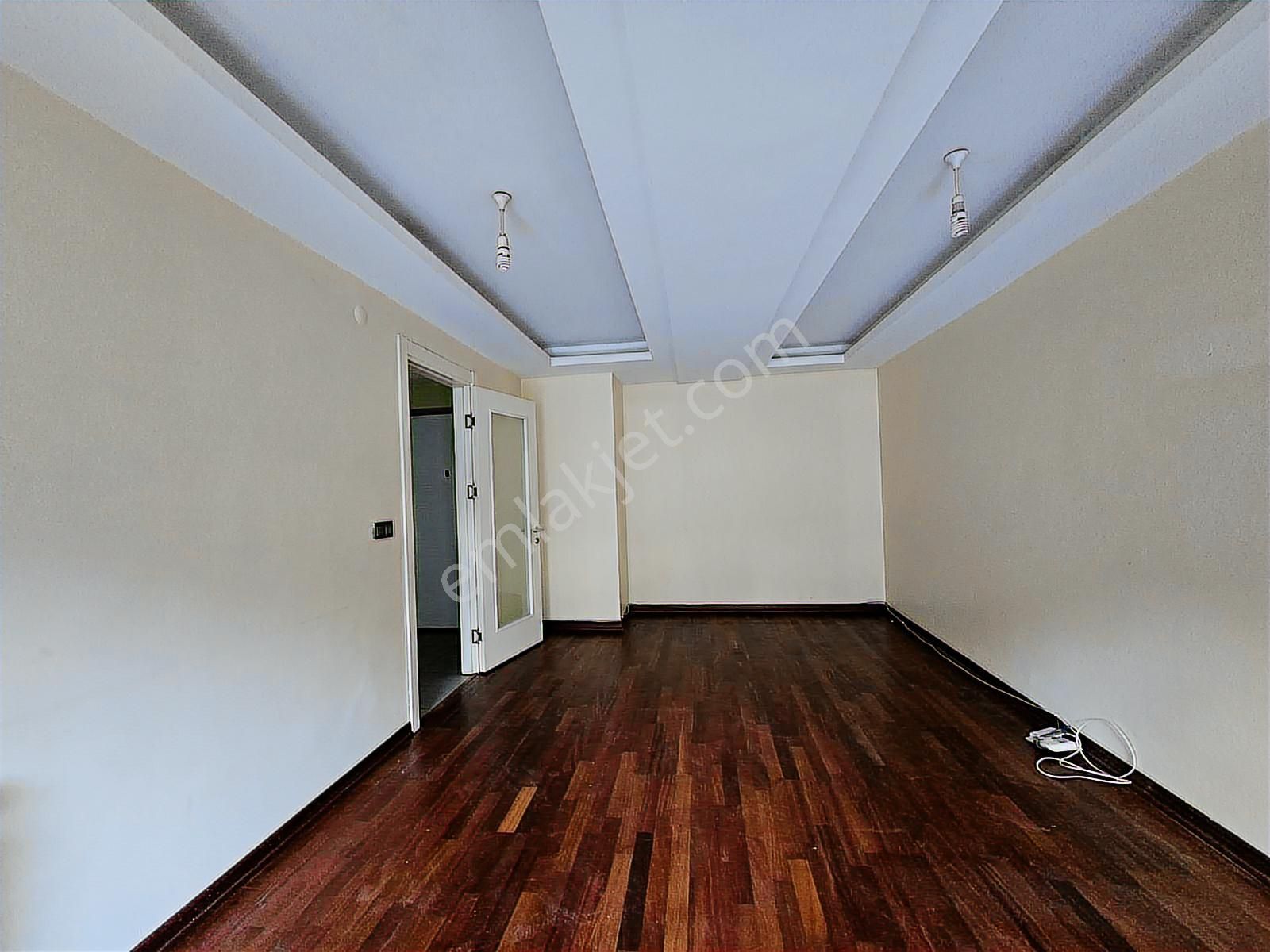 Bakırköy'de Cadde Üzeri Bahçe Çıkışlı 85 M2 2+1 Daire - Görsel 26