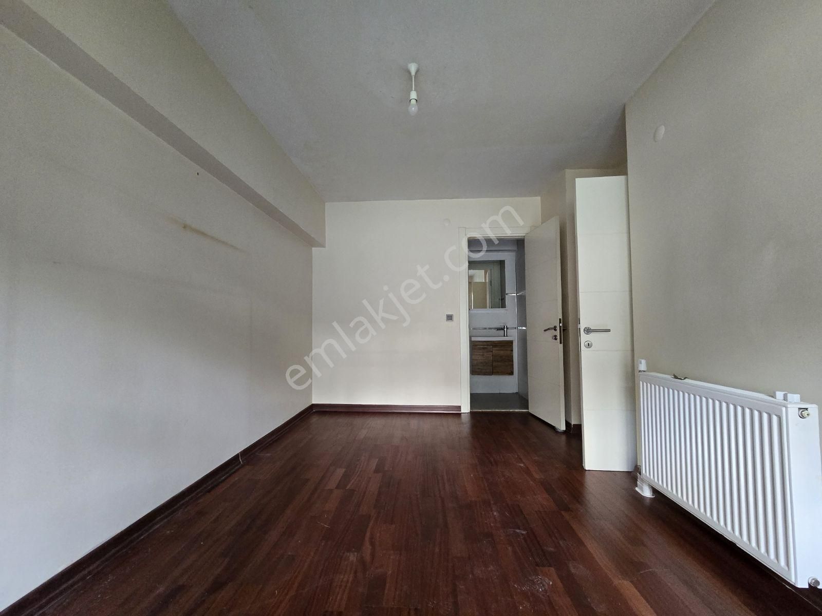 Bakırköy'de Cadde Üzeri Bahçe Çıkışlı 85 M2 2+1 Daire - Görsel 22